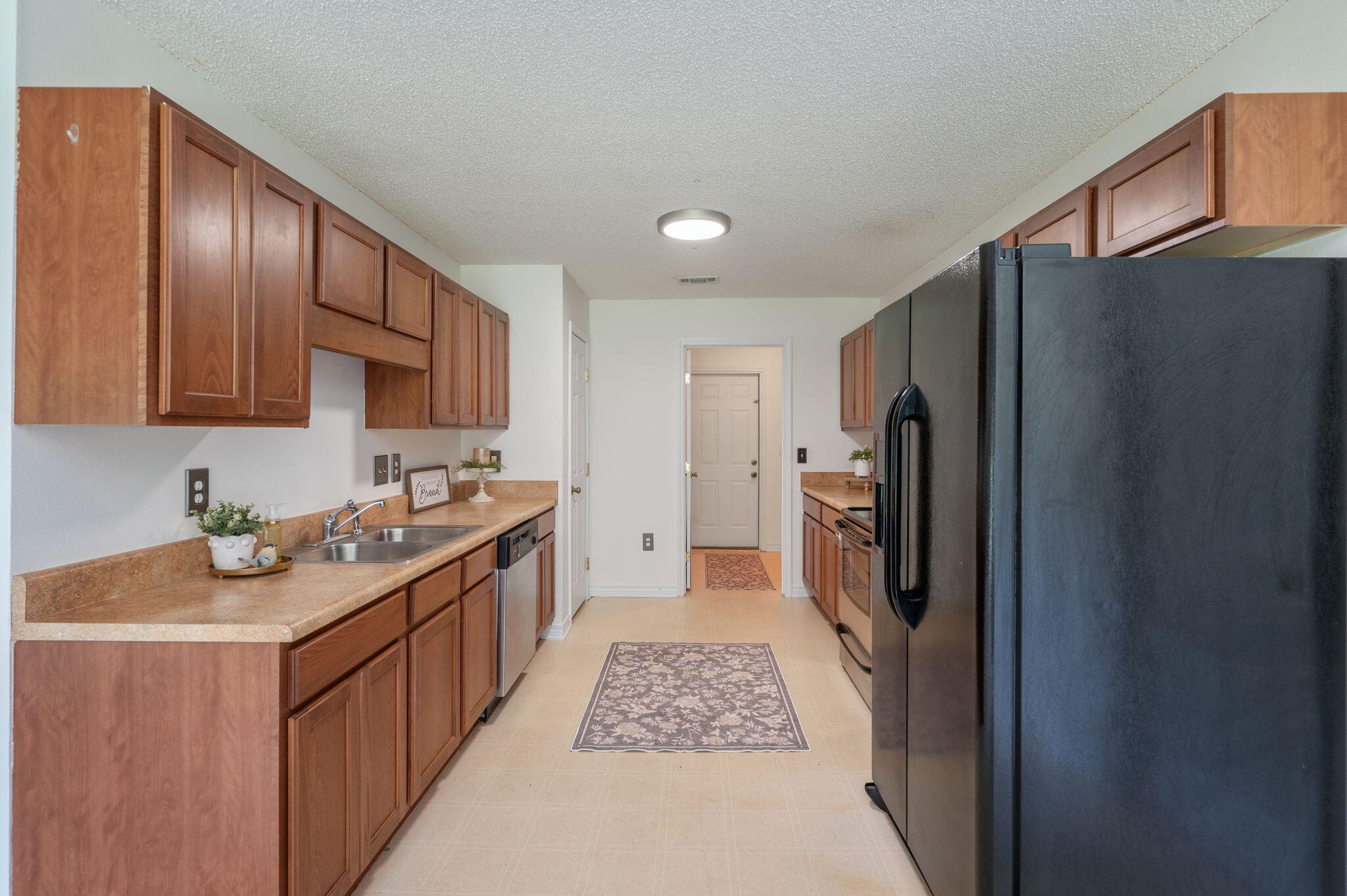 HUNTERS CREEK - Residential