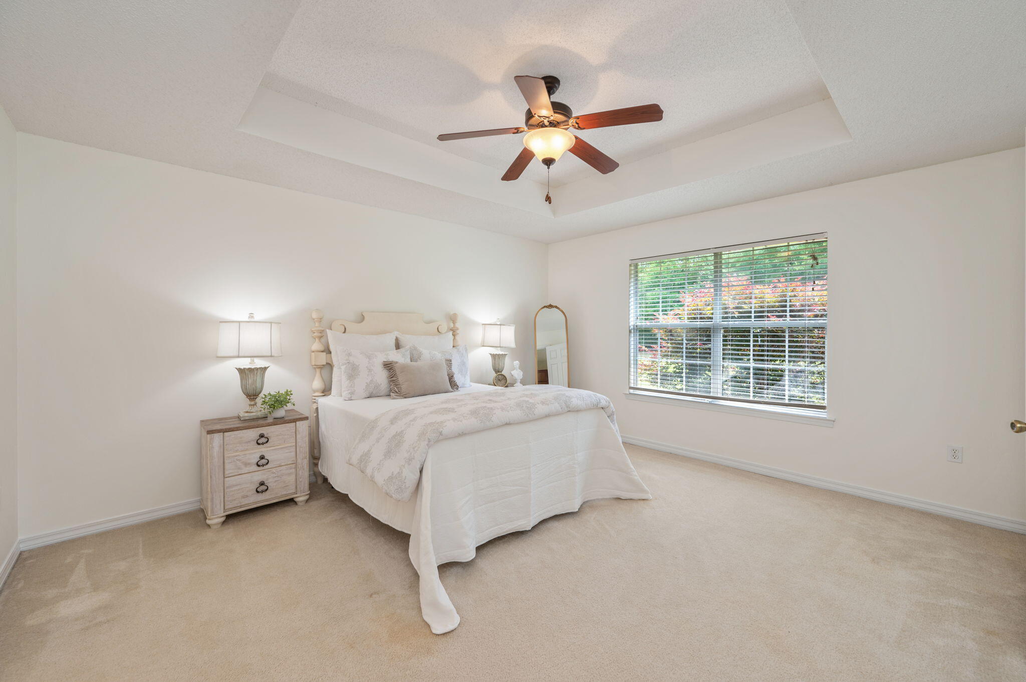 HUNTERS CREEK - Residential