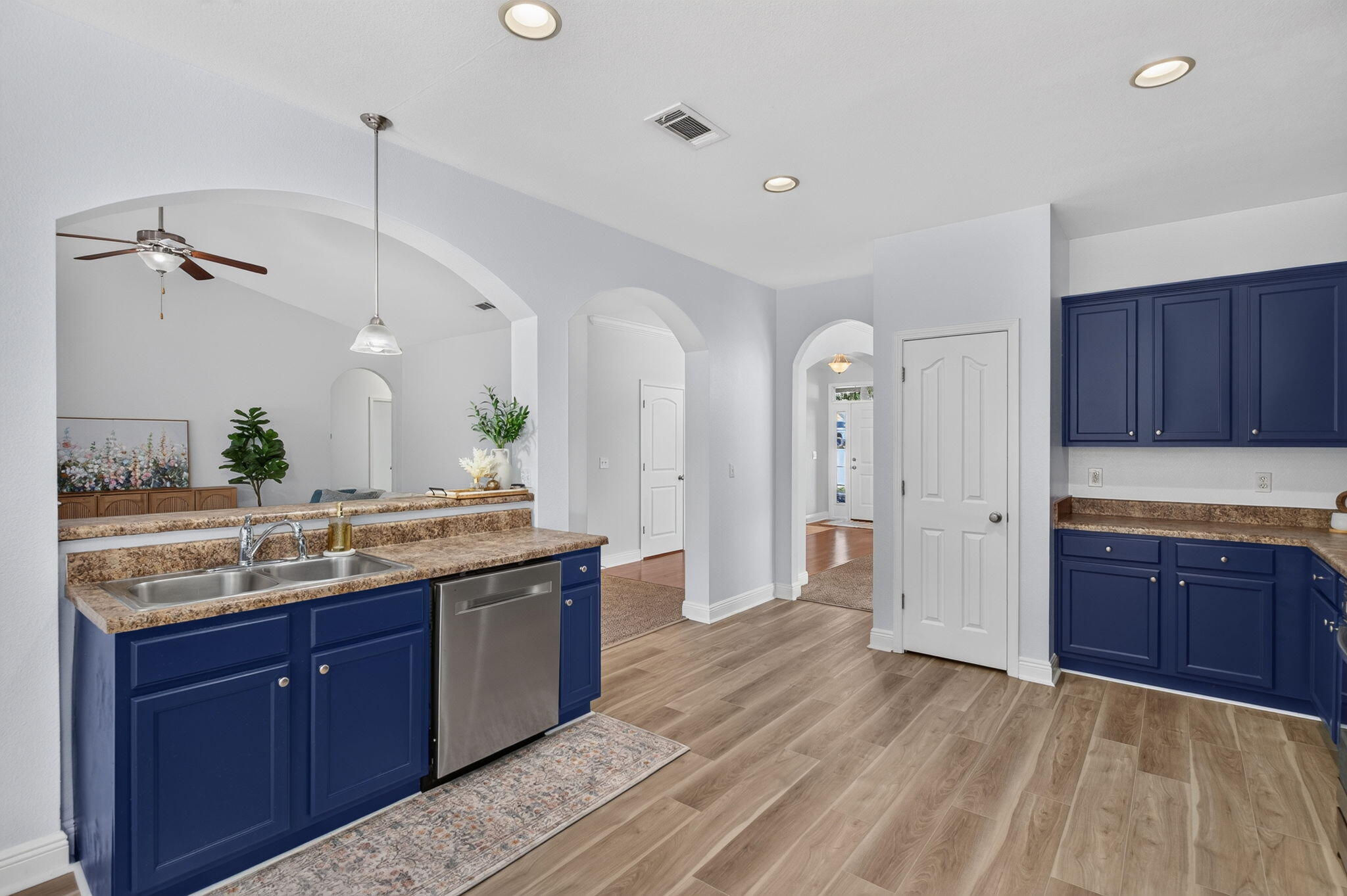ROLLING RIDGE - Residential