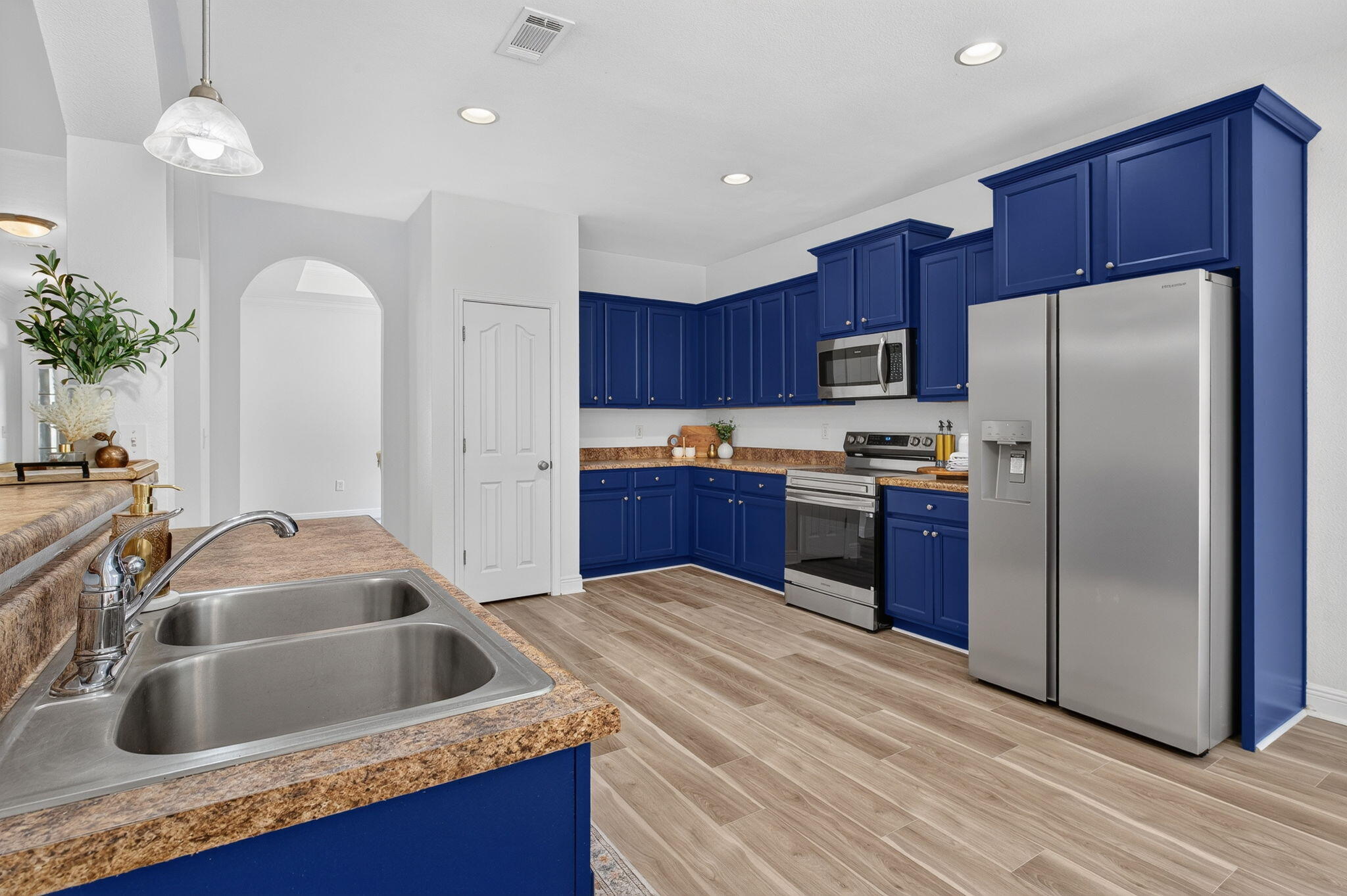 ROLLING RIDGE - Residential