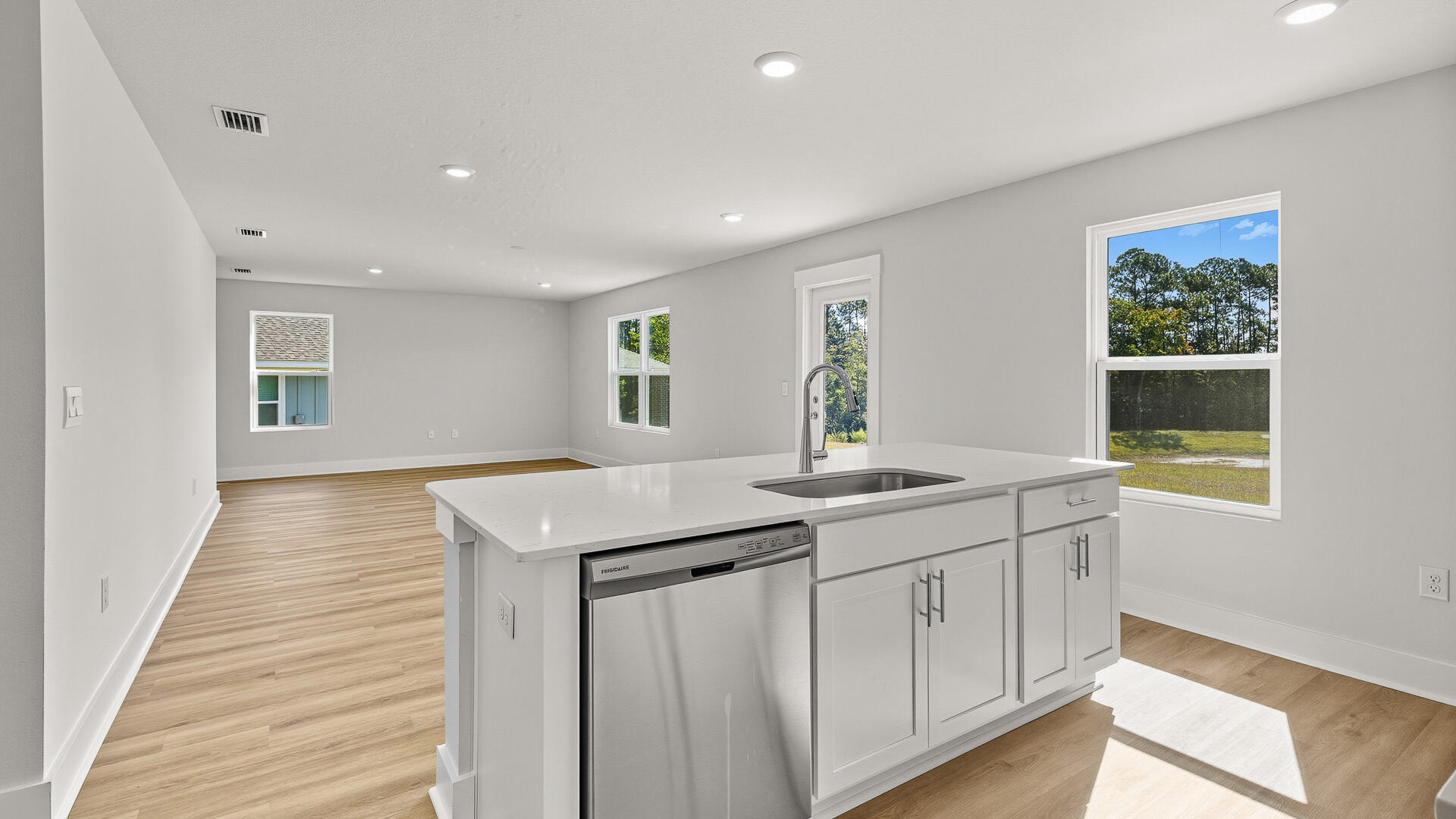 Magnolia Lane - Residential