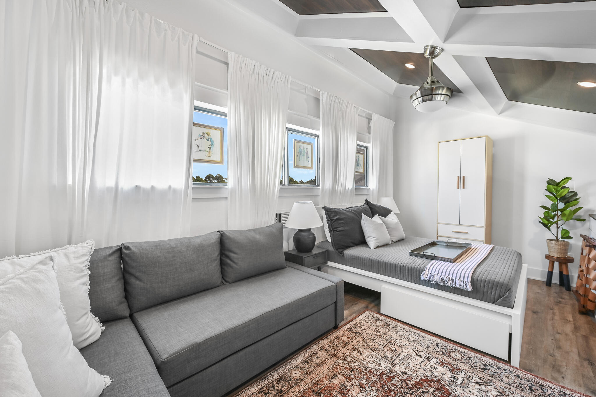 BEACHFRONT 2 PH 1 - Residential