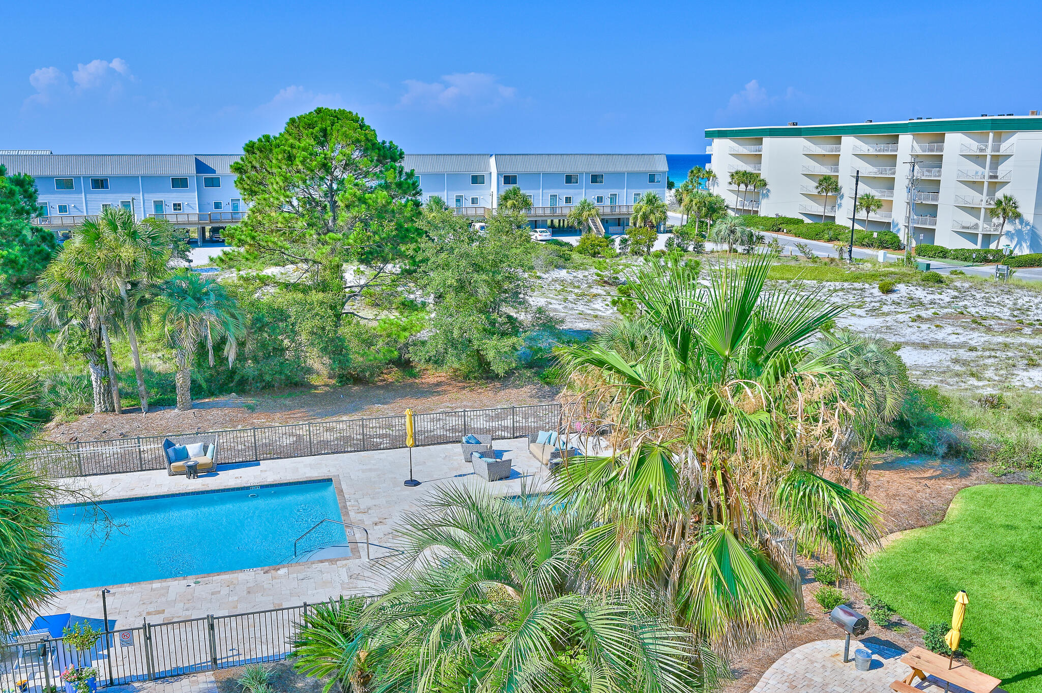 BEACHFRONT 2 PH 1 - Residential
