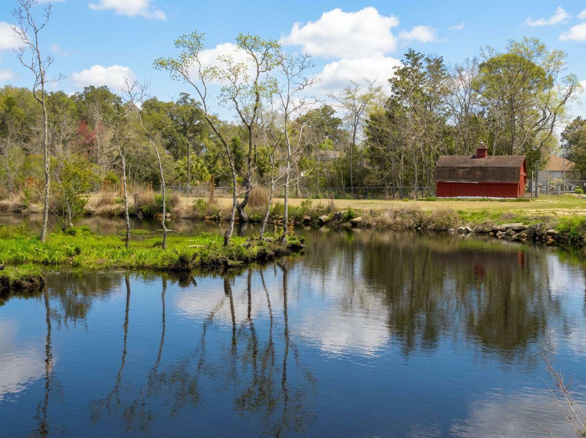 Huge Waterfront 2BR/2BA. Available late May 2026.   Have you ever wanted  live on an estate surrounded by views of the water? Fish outside your back yard?  Kayak to Cinco Bayou?   Look no further.  RENOVATED home.  NO CARPET,  wood look tile floors, stainless appliances, granite countertops, eat in Kitchen with 2 counter top bar areas, separate pantry.  Upper level deck overlooks Gap Creek.  2 separate living areas.

Minutes away from Eglin AFB, Hurlburt Field, Sams Club, Publix, beaches and shopping.

No smoking.  No Vaping.  No Animals

The lease price is for the home/unit,  assigned parking spaces & yard maintenance only.  No extra storage available. Viewing by appointment only. Please do not disturb tenants.  No sign on property.  Do not drive onto the property without appointment.

Final rent and security deposit subject to review of the application and background screening.

Owner is a licensed real estate agent.