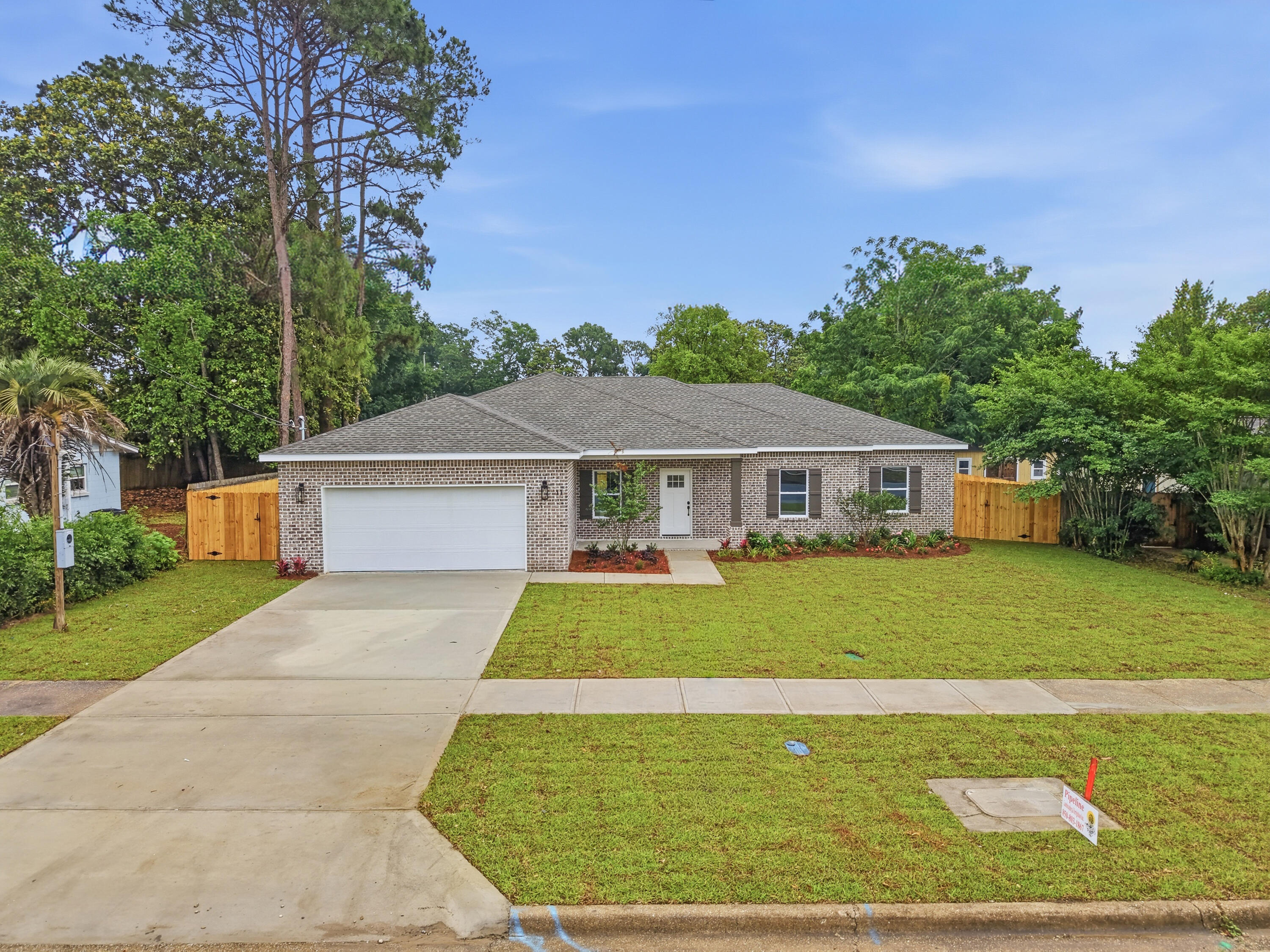 OAKLAND HEIGHTS - Residential