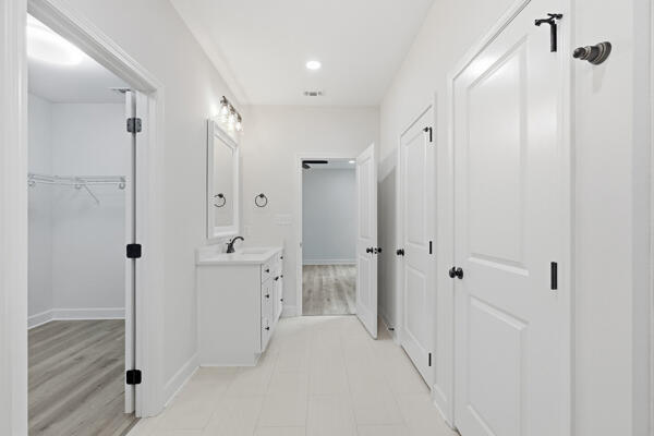 OAKLAND HEIGHTS - Residential