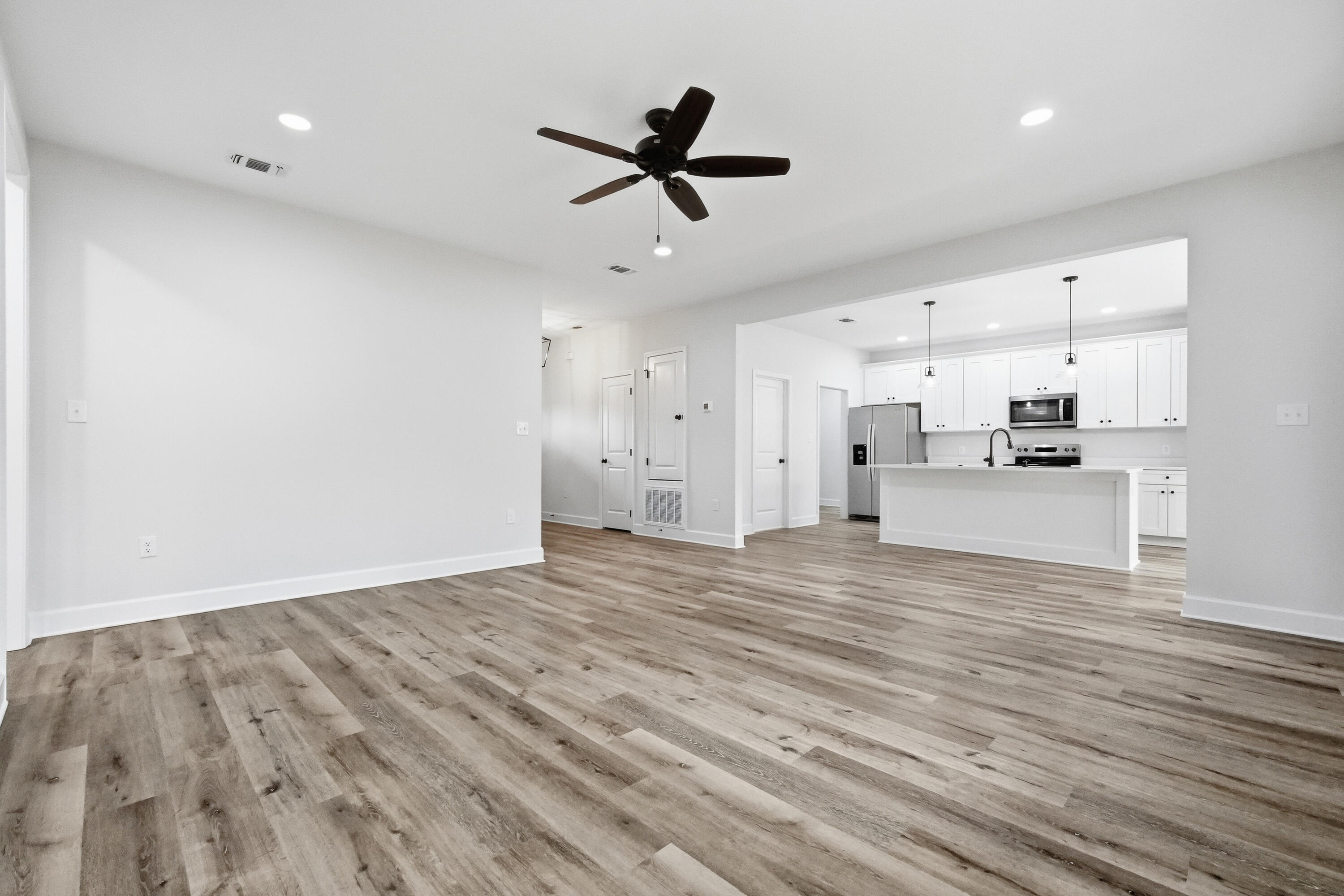 OAKLAND HEIGHTS - Residential