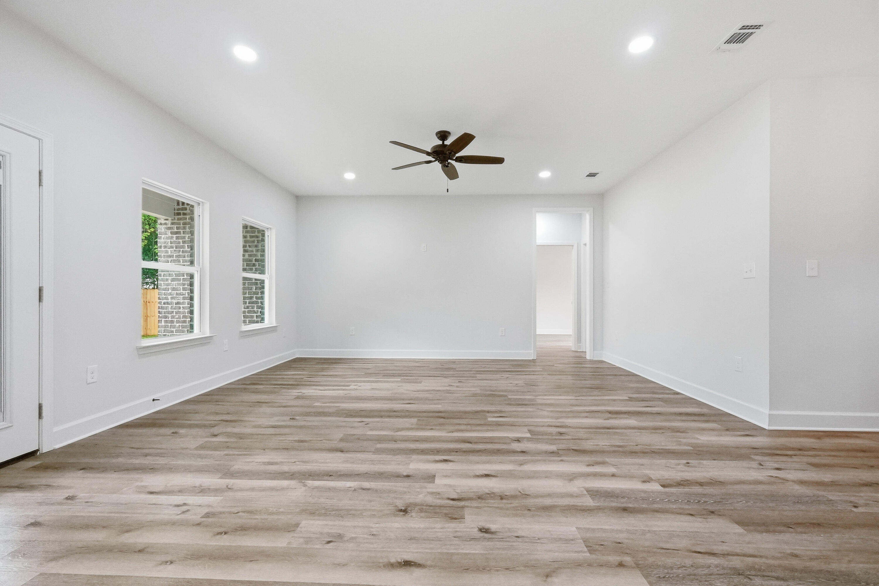 OAKLAND HEIGHTS - Residential