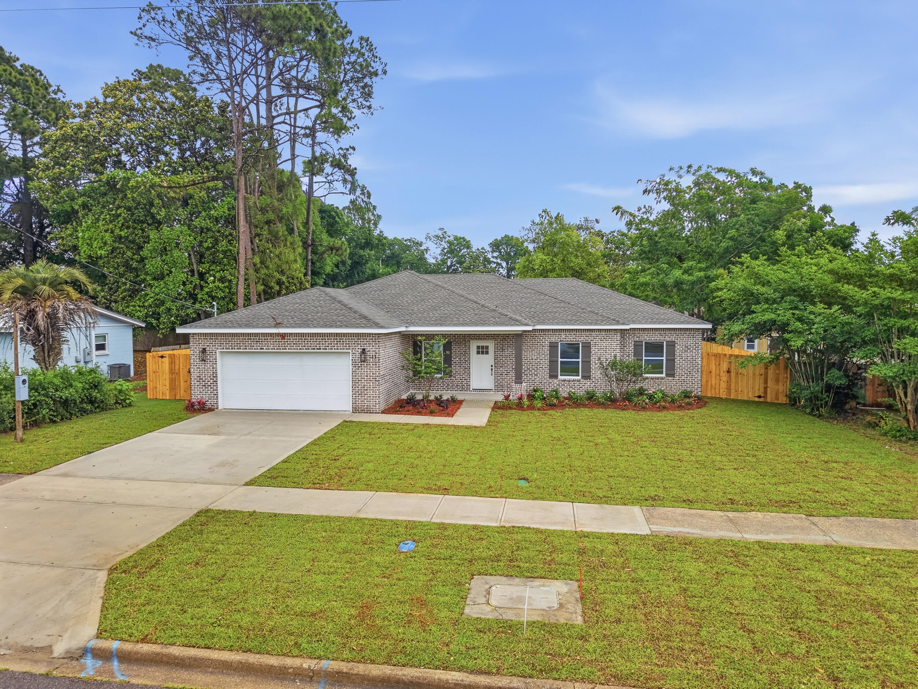 OAKLAND HEIGHTS - Residential
