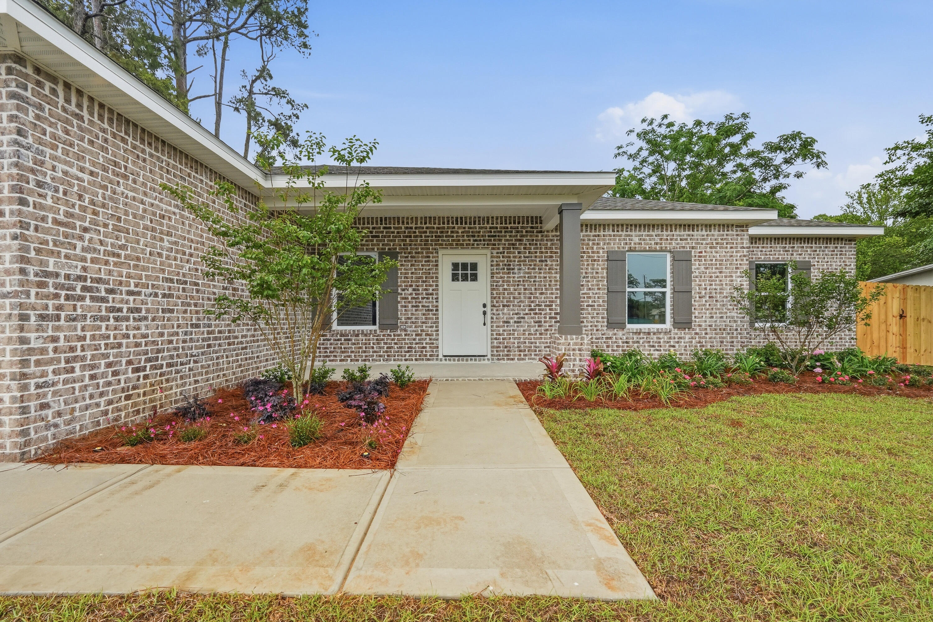 OAKLAND HEIGHTS - Residential