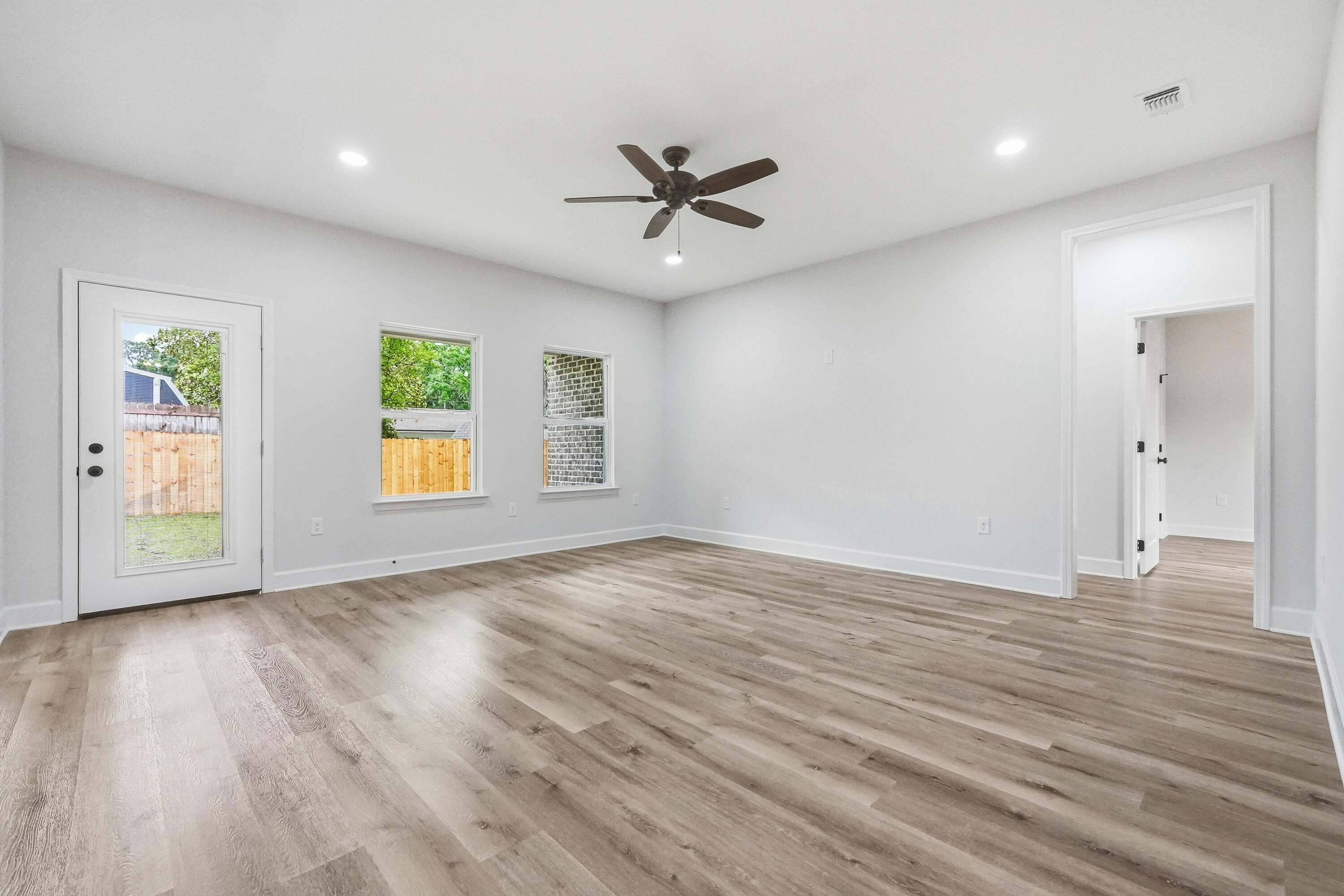 OAKLAND HEIGHTS - Residential