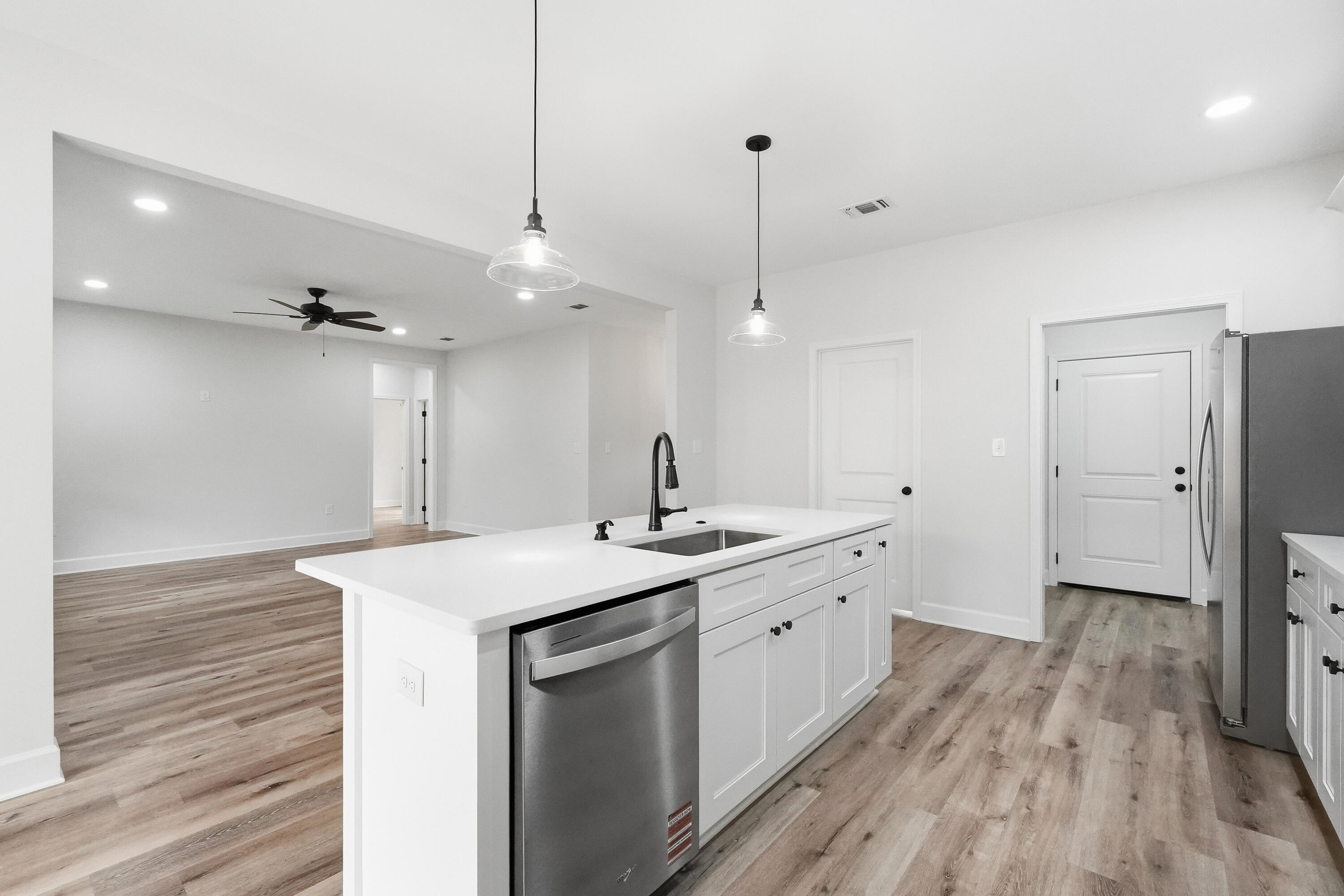 OAKLAND HEIGHTS - Residential