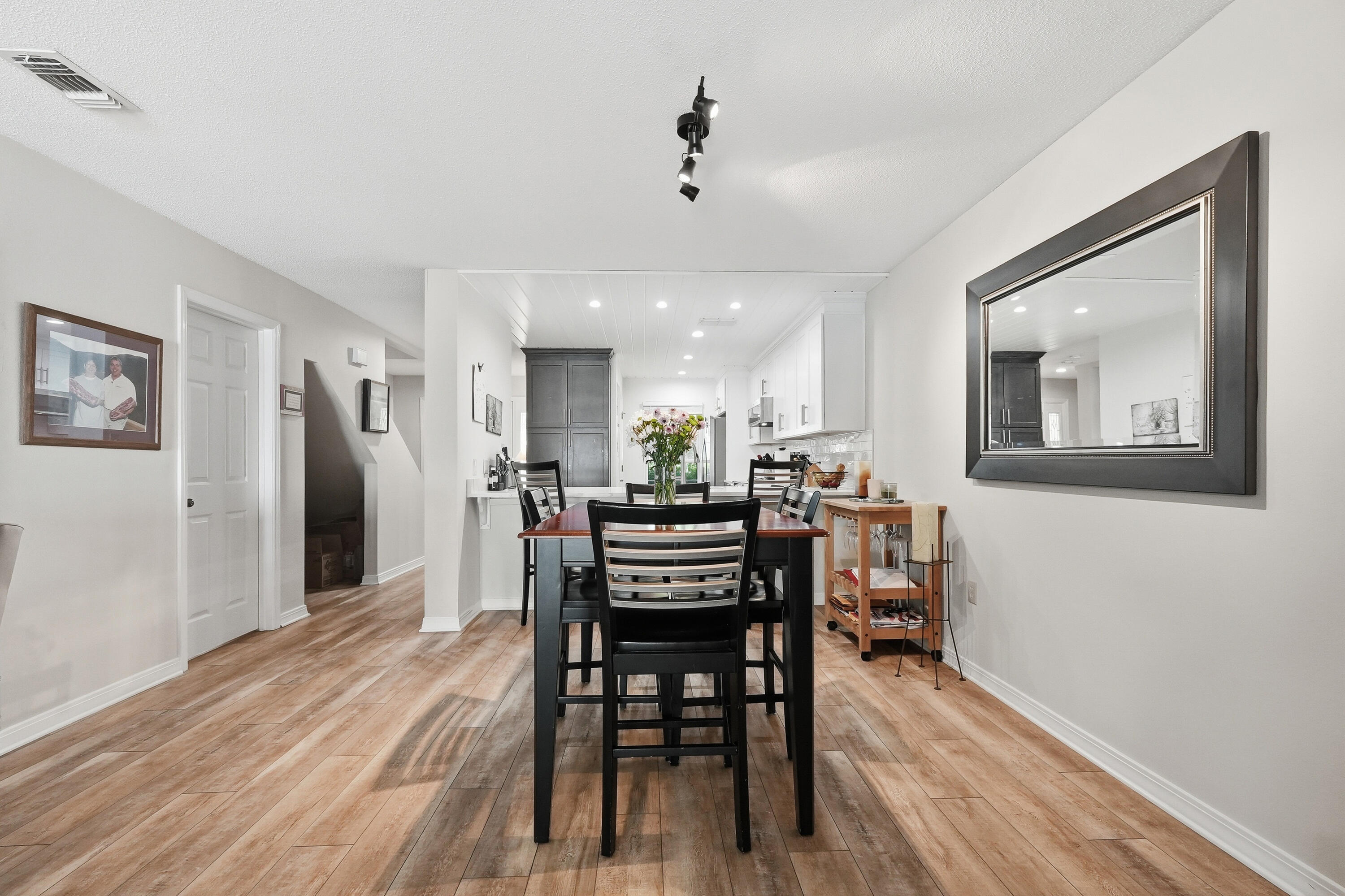 GARNIERS CAY PH 2 - Residential
