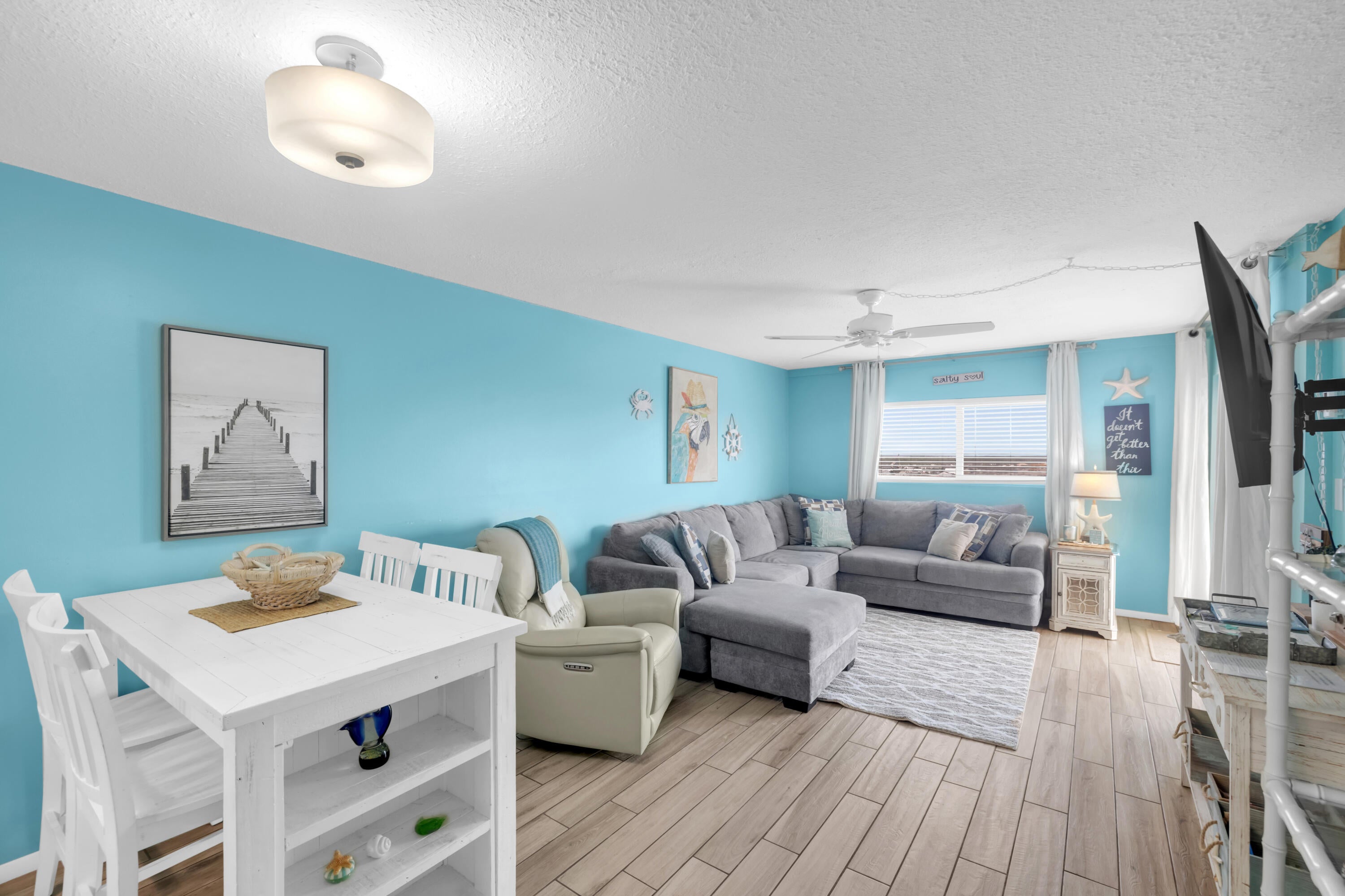 REGENCY TOWERS - Residential