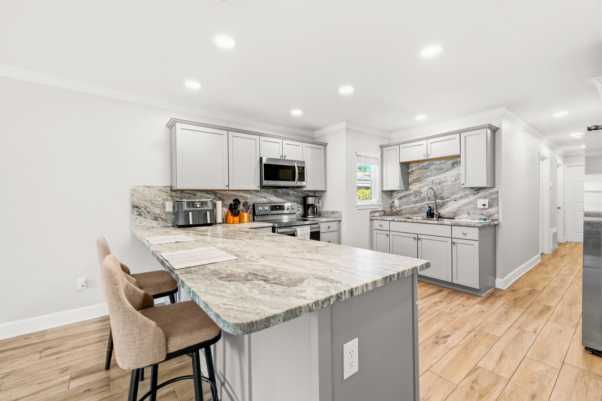 NO RECORDED SUBDIVISION - Residential