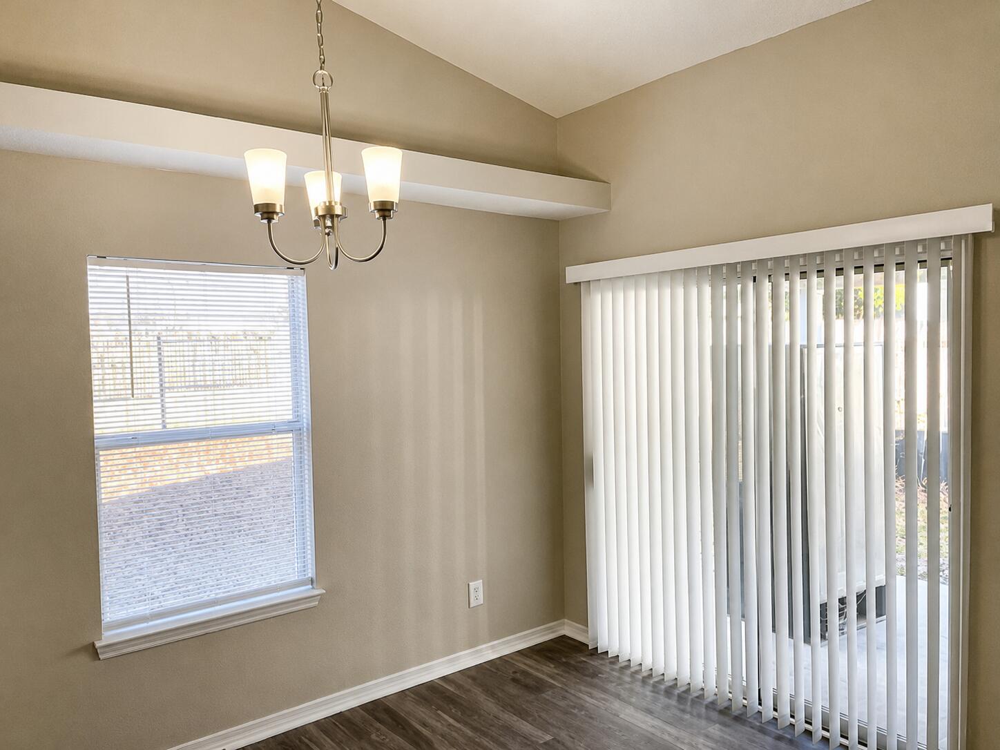 REDSTONE ESTATES - Residential Lease