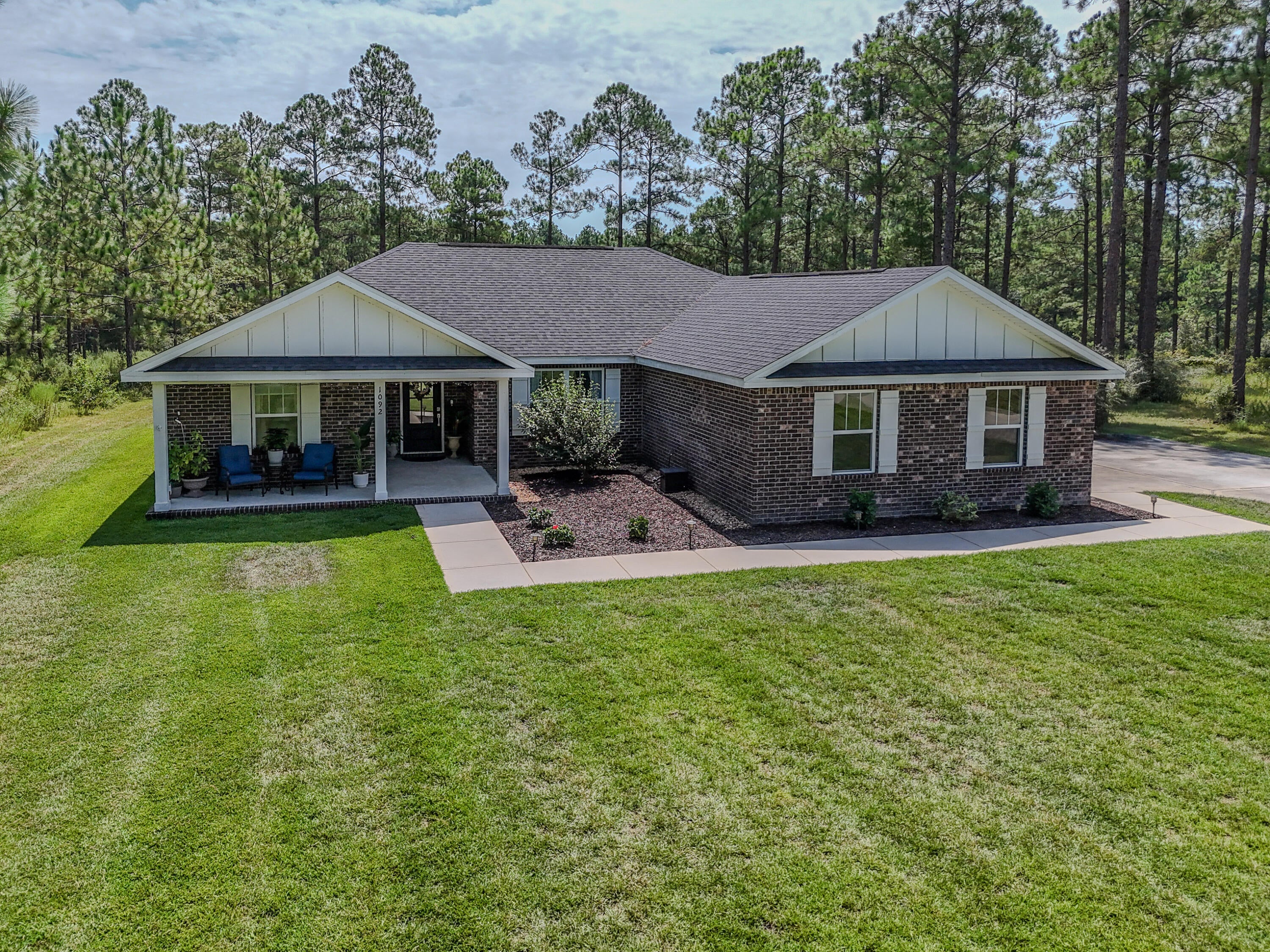 LAKESHORE GARDENS - Residential