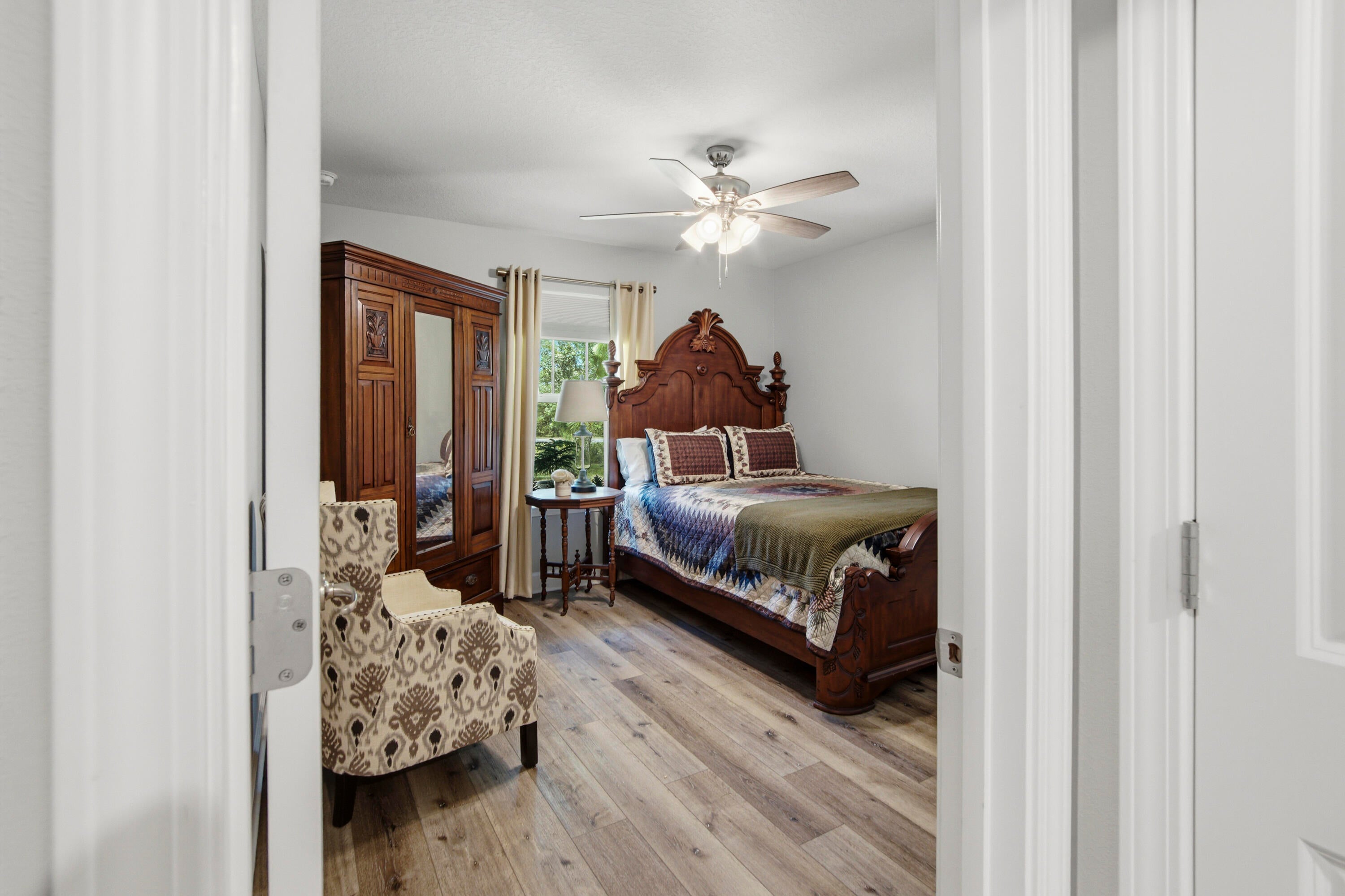 LAKESHORE GARDENS - Residential
