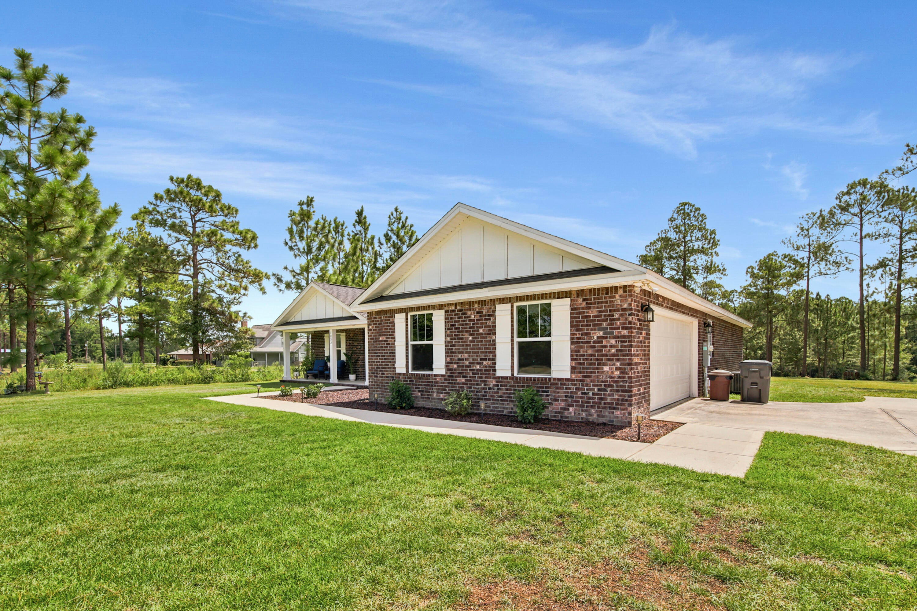 LAKESHORE GARDENS - Residential