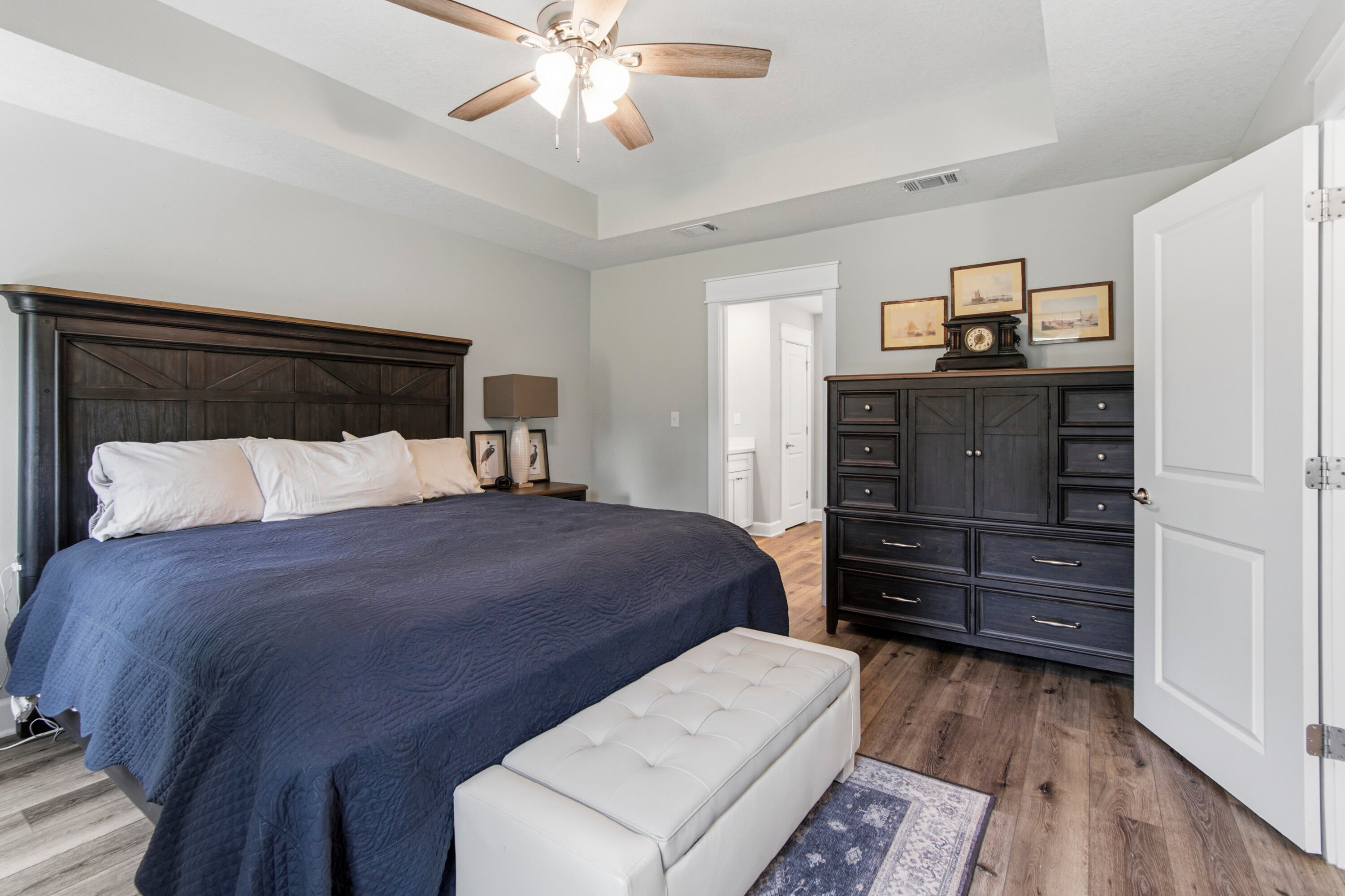 LAKESHORE GARDENS - Residential
