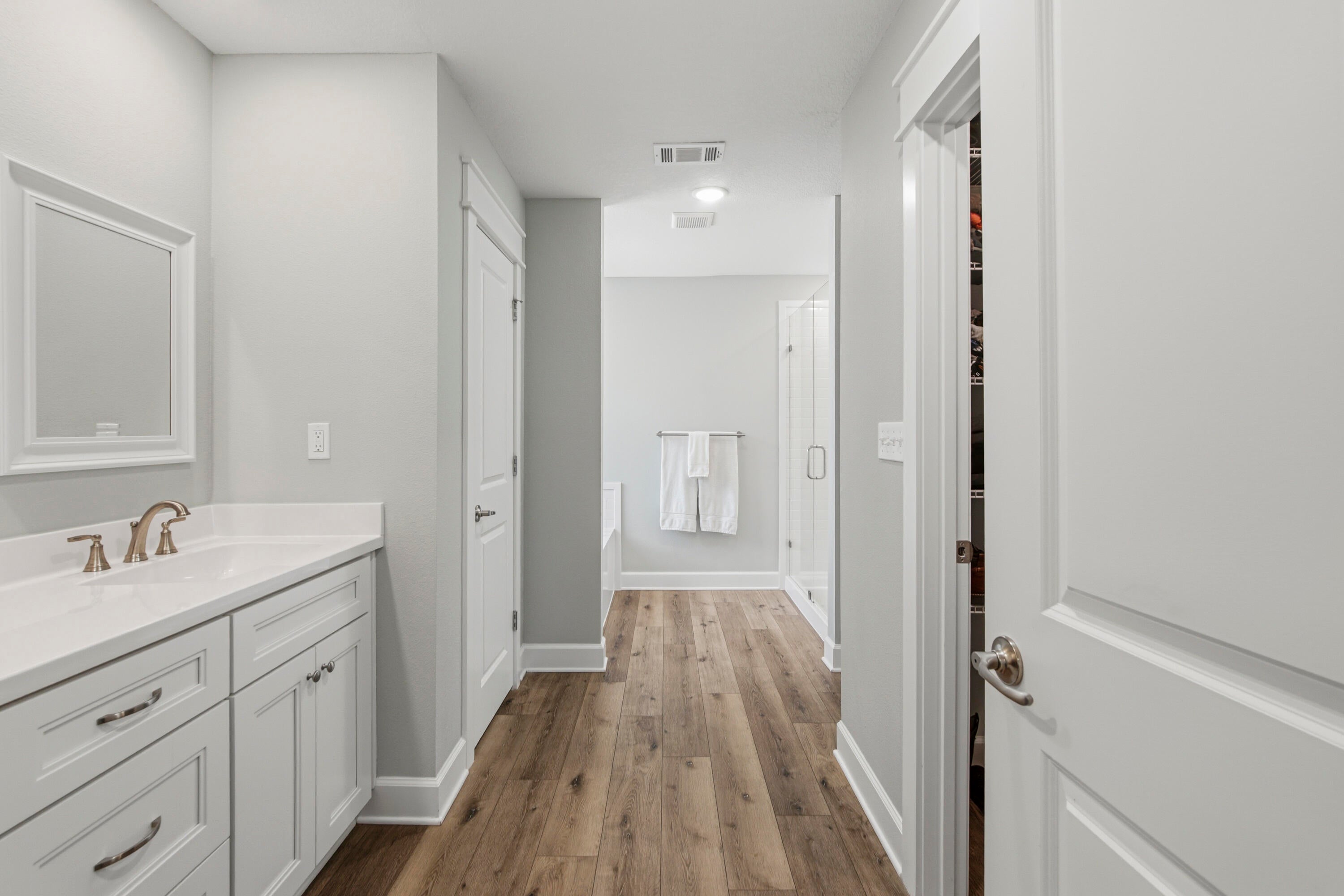 LAKESHORE GARDENS - Residential