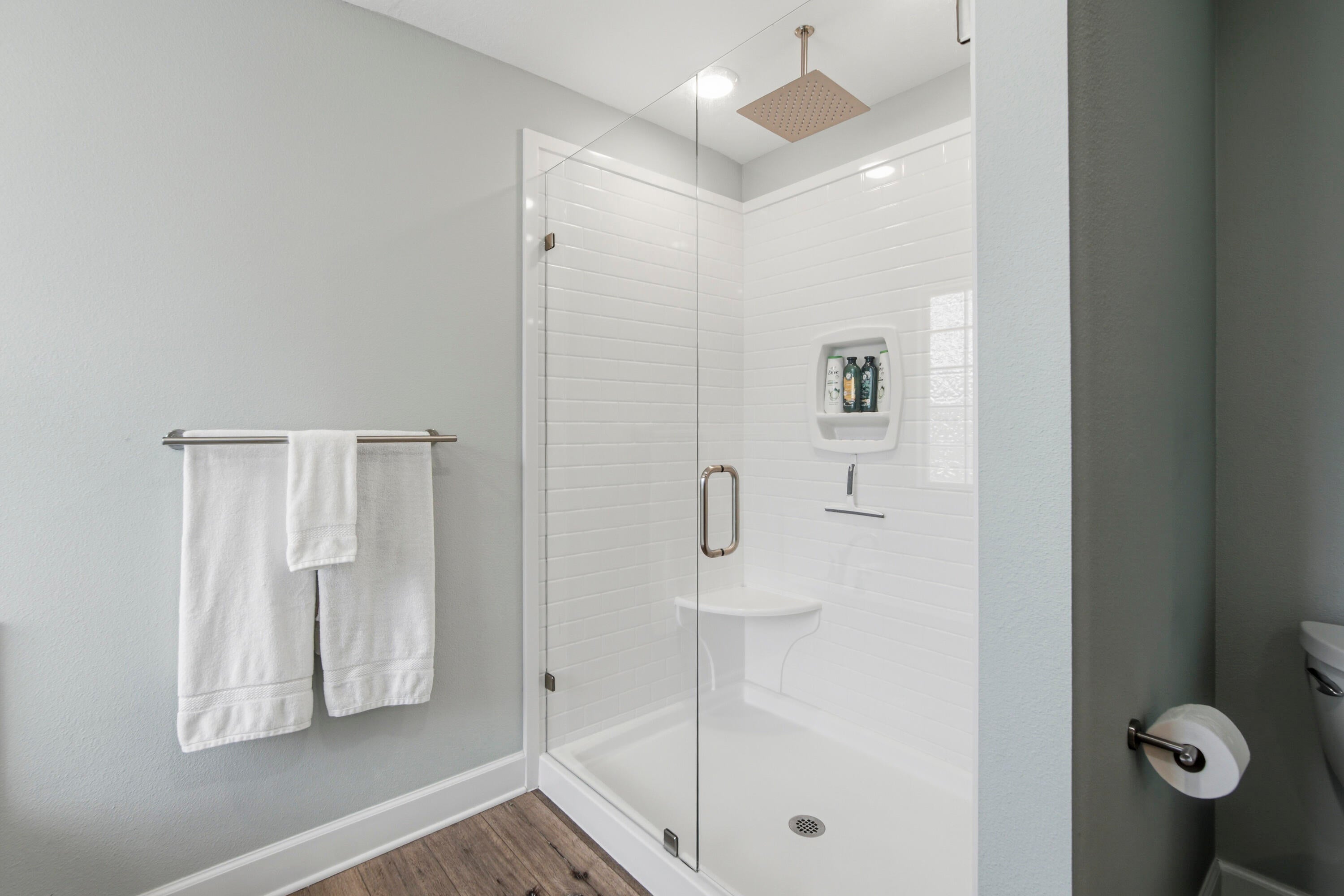 LAKESHORE GARDENS - Residential