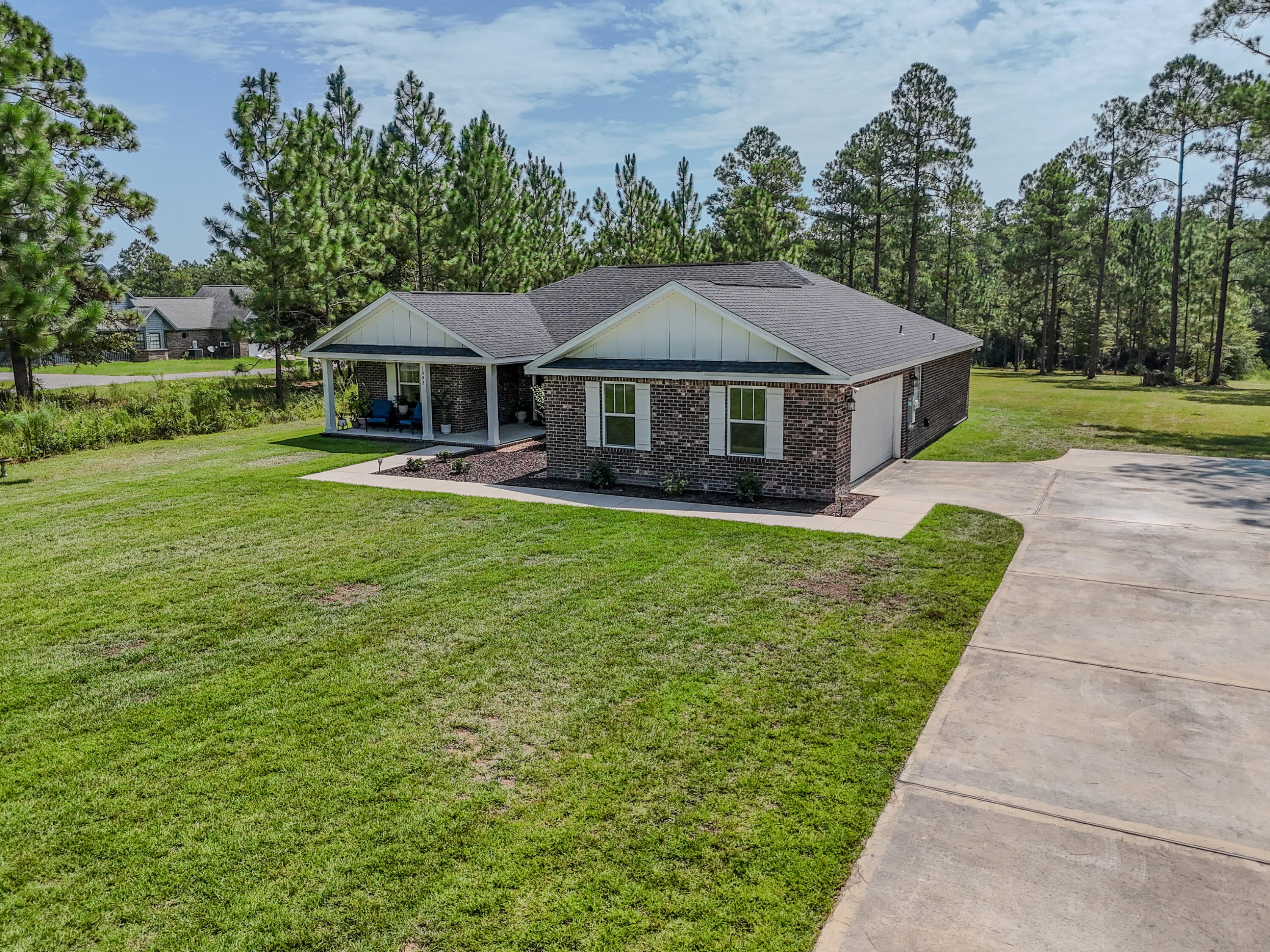 LAKESHORE GARDENS - Residential