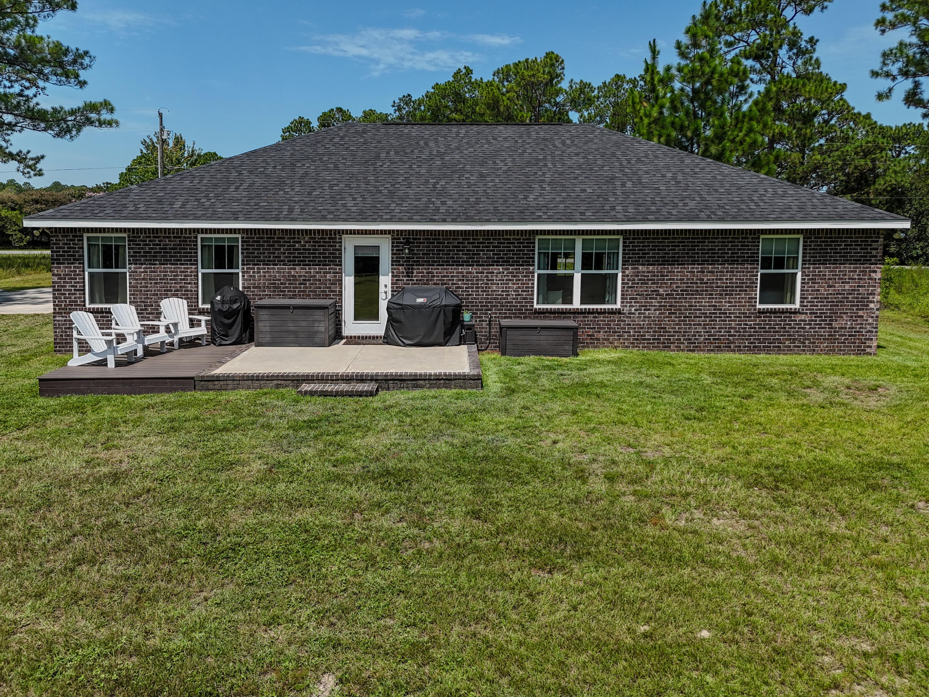 LAKESHORE GARDENS - Residential