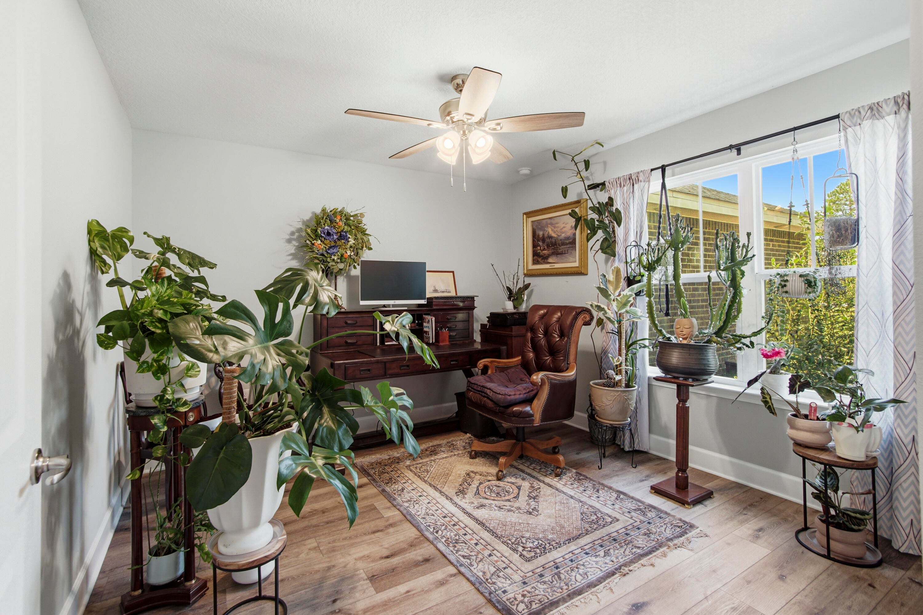 LAKESHORE GARDENS - Residential