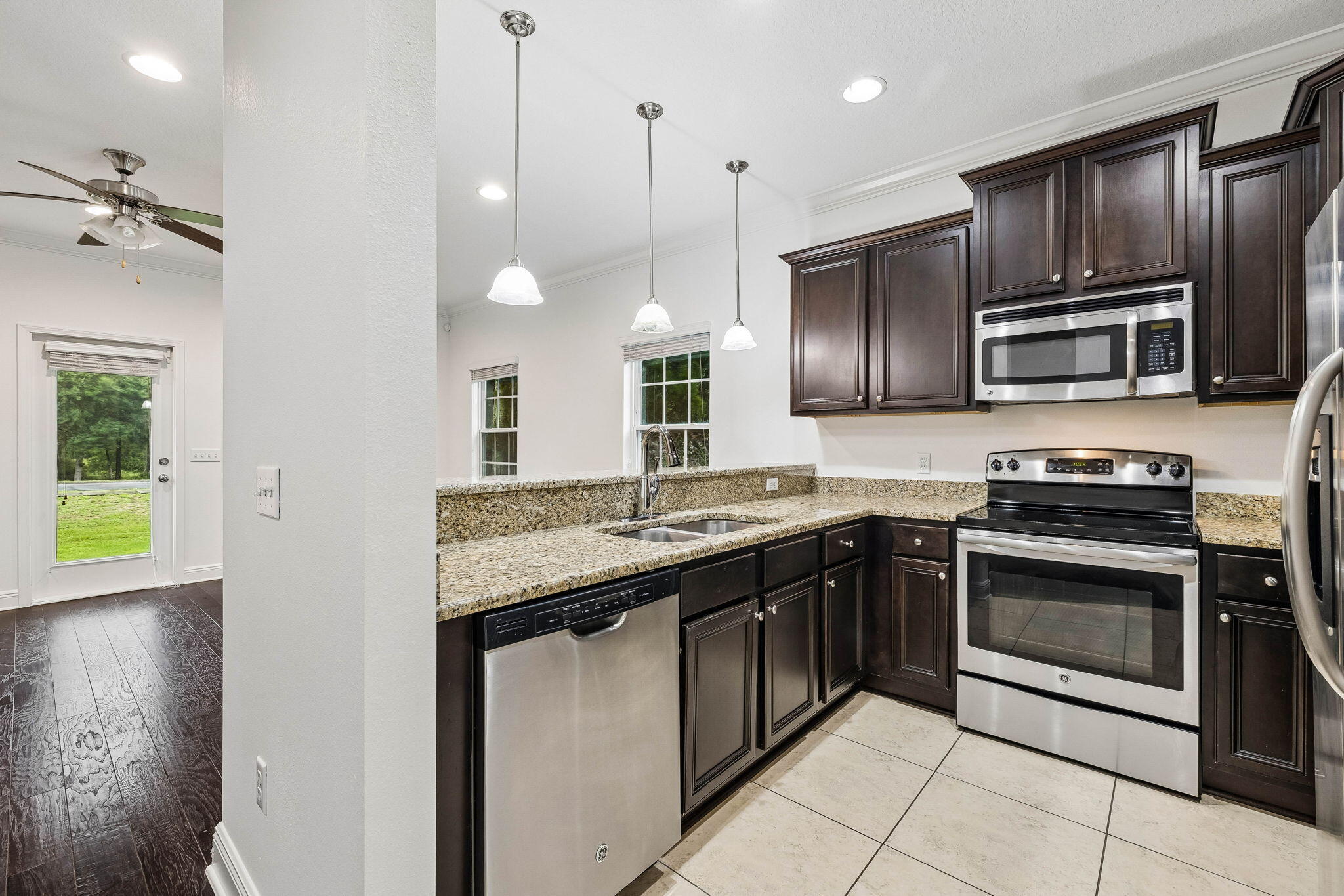 WATER OAKS T/H - Residential