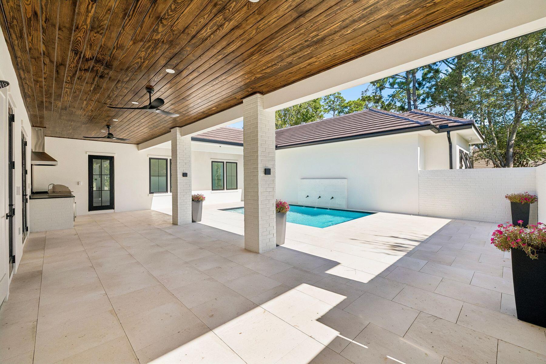 BURNT PINE - Residential