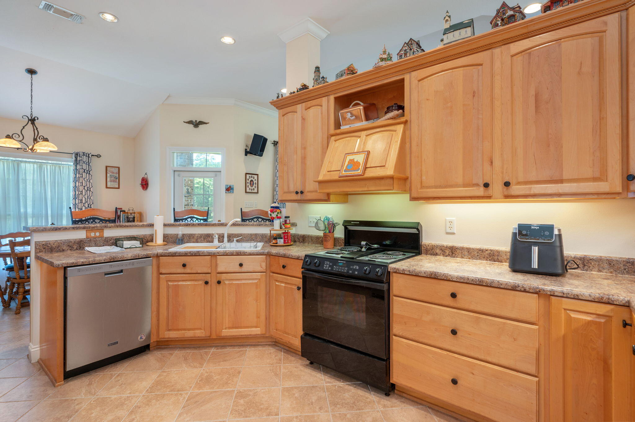 NO RECORDED PROJECT - Residential