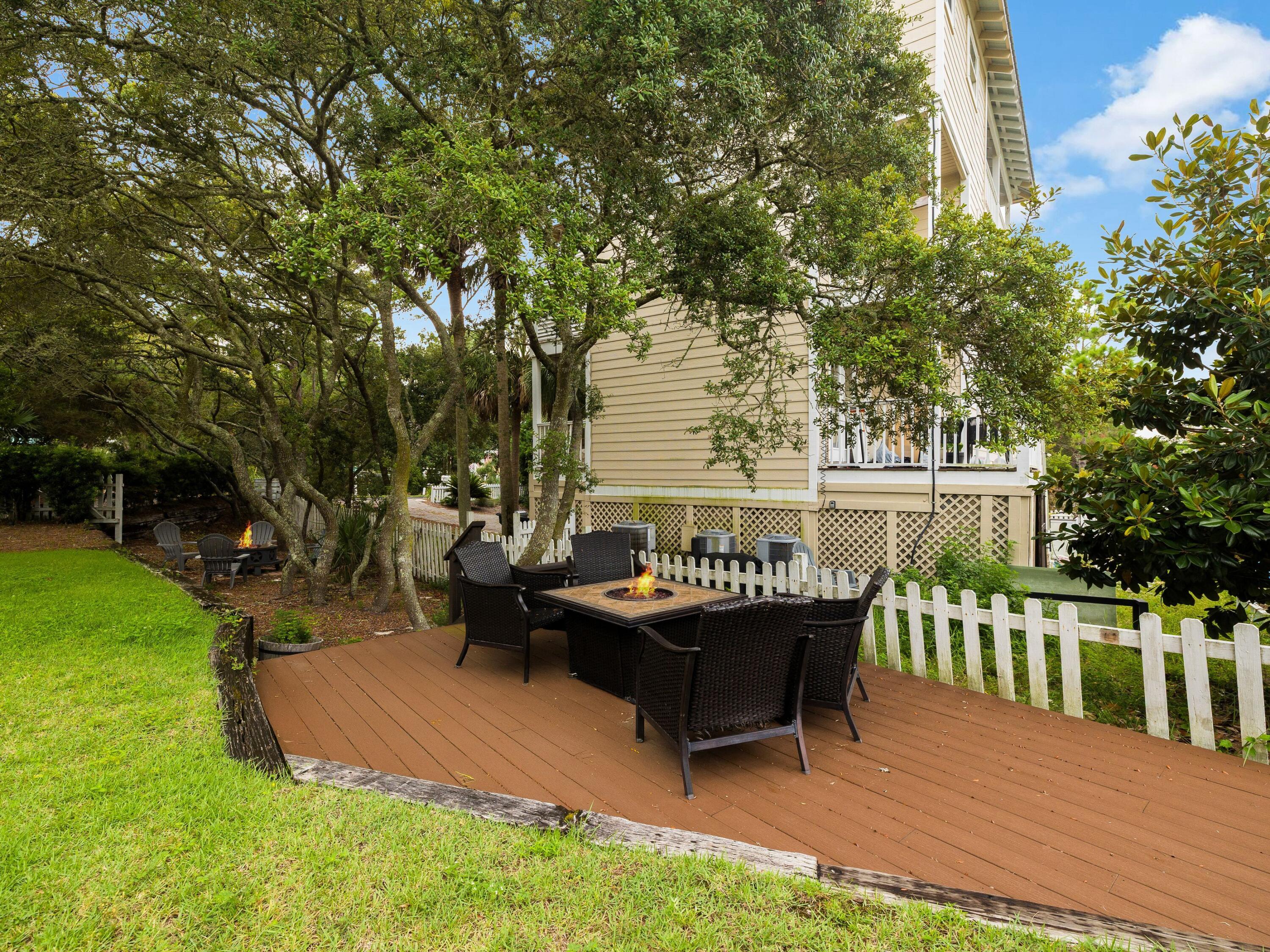 CALYPSO POINTE - Residential