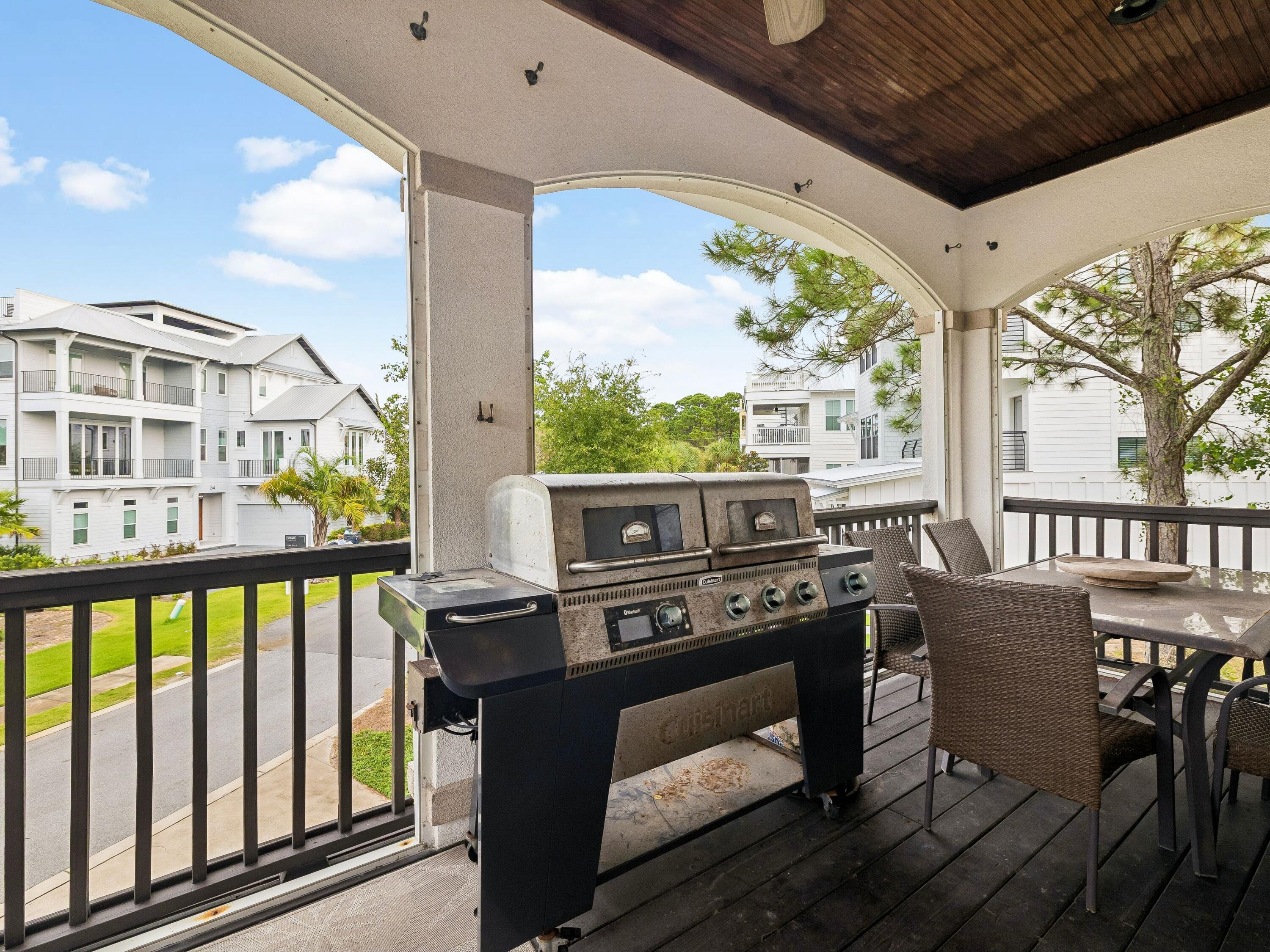 CALYPSO POINTE - Residential