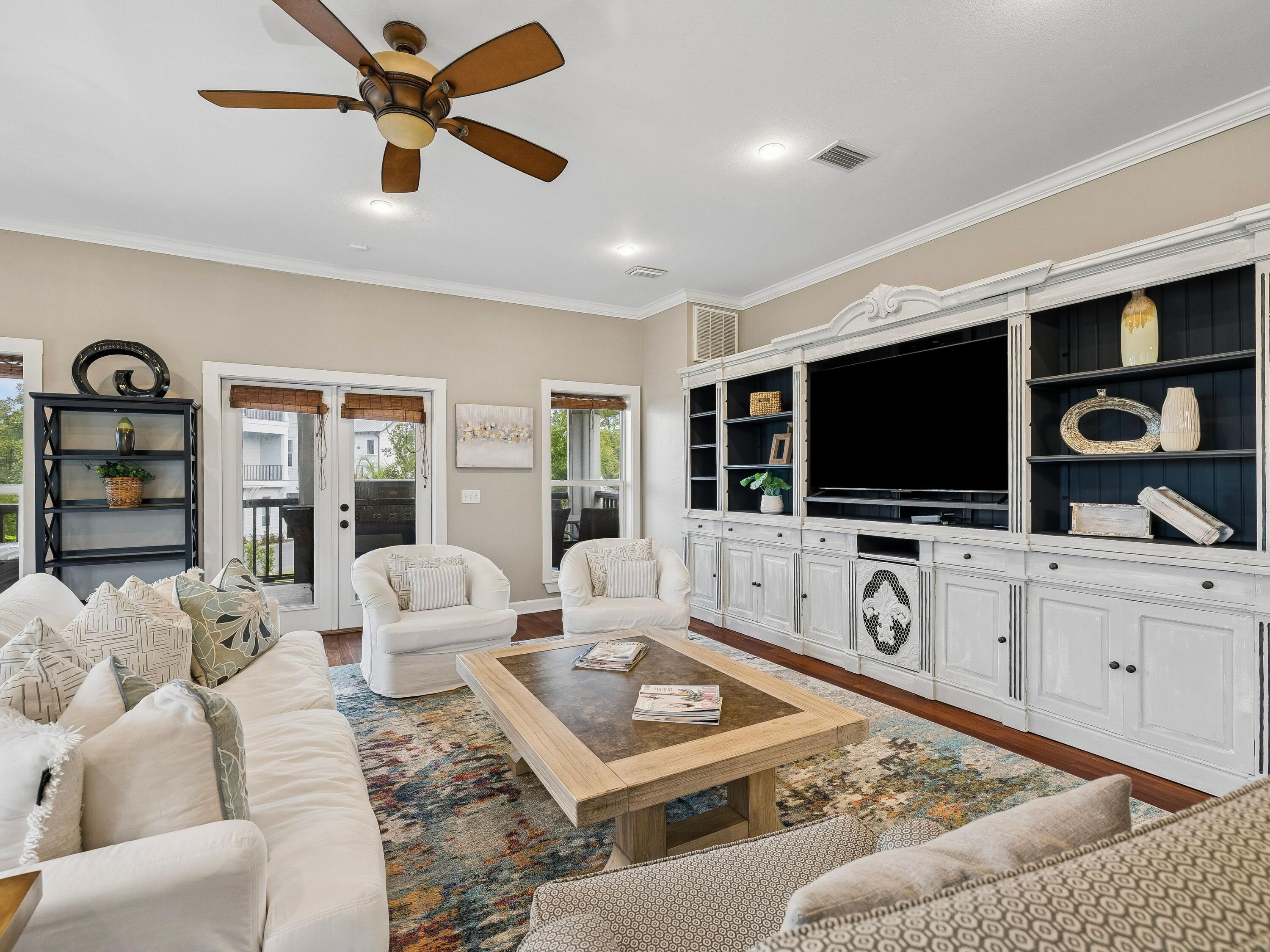 CALYPSO POINTE - Residential