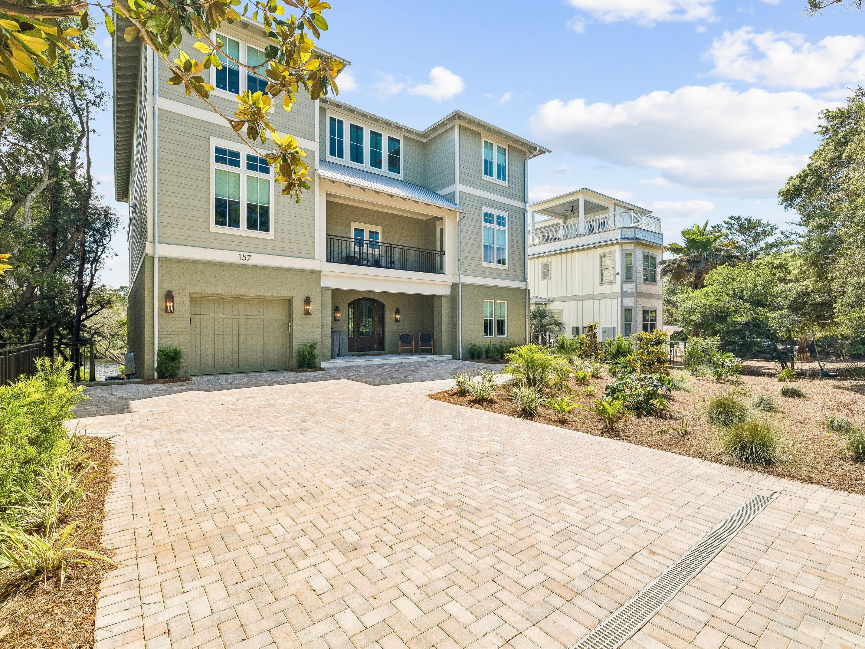 BLUE MOUNTAIN BEACH - Residential
