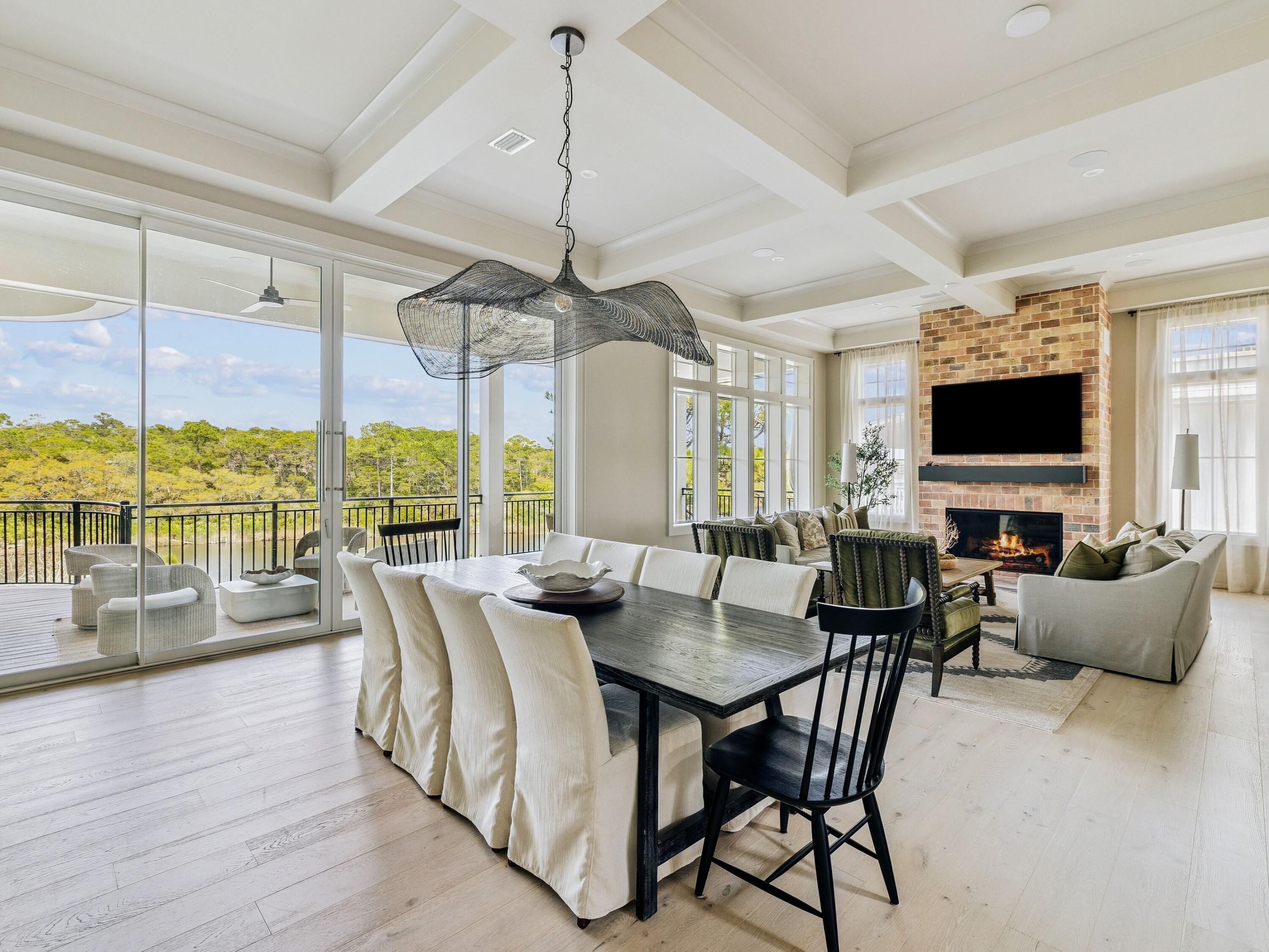BLUE MOUNTAIN BEACH - Residential