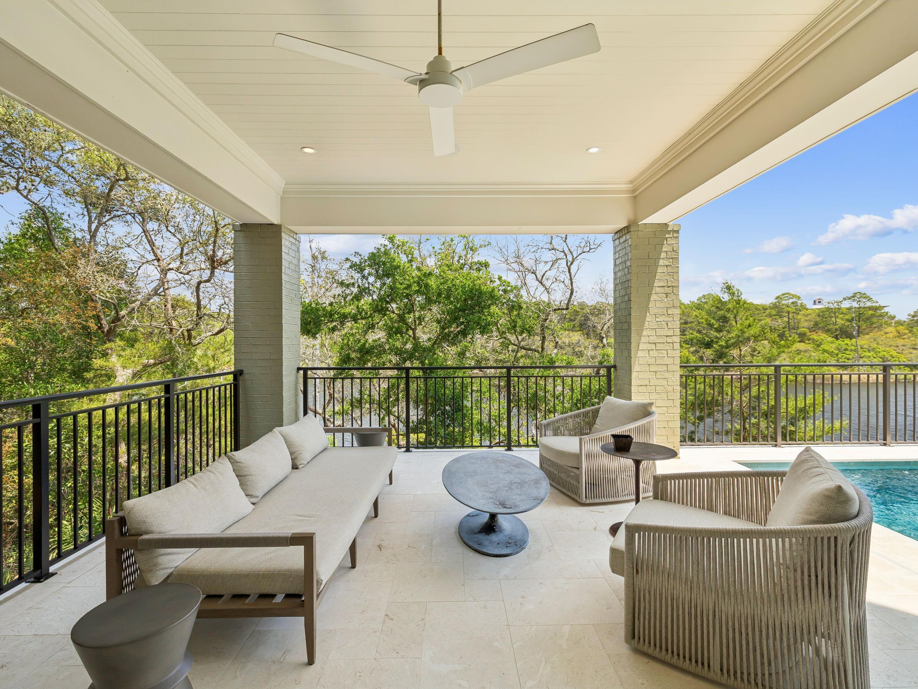 BLUE MOUNTAIN BEACH - Residential