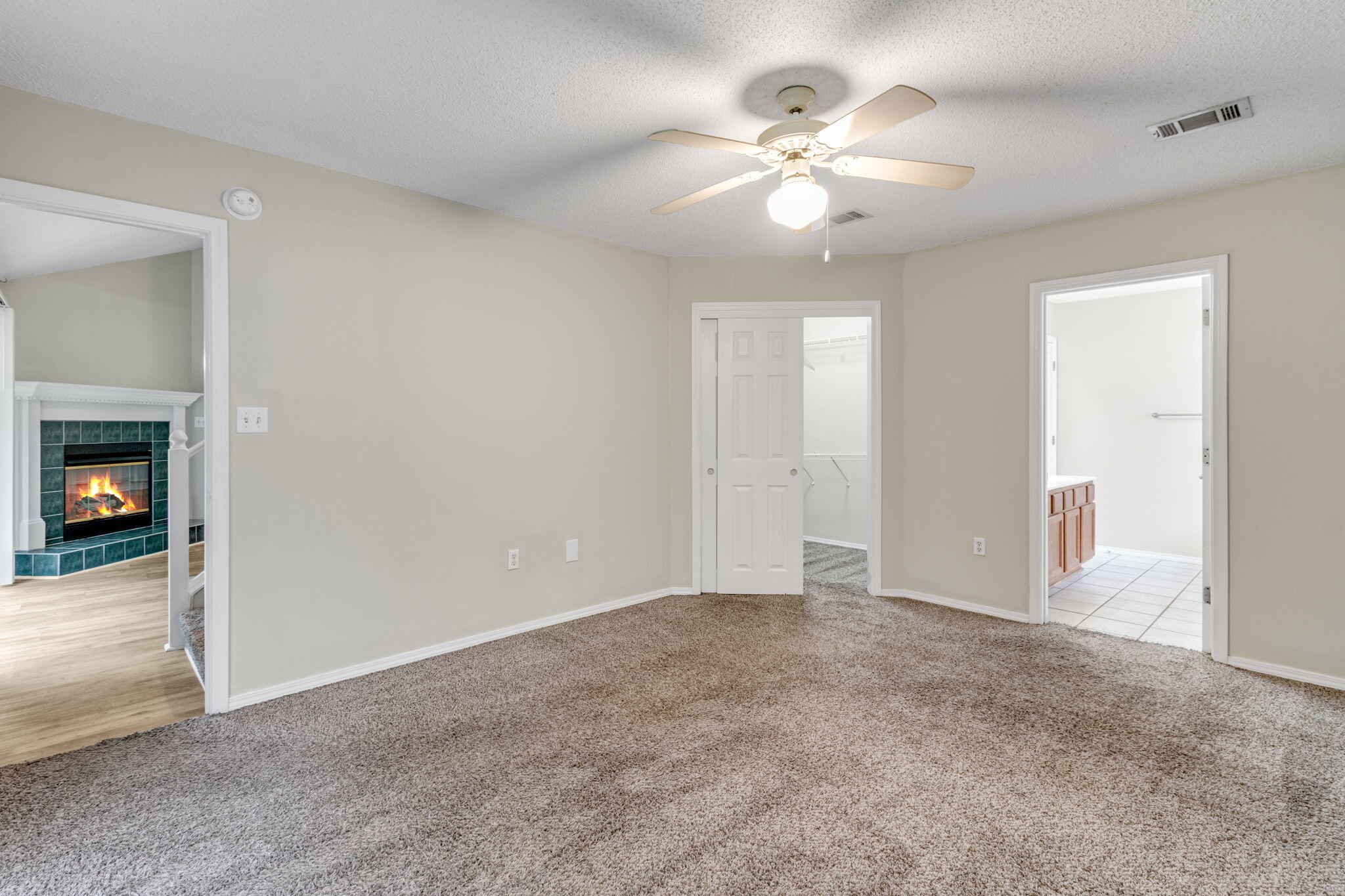HUNTERS RUN S/D - Residential Lease