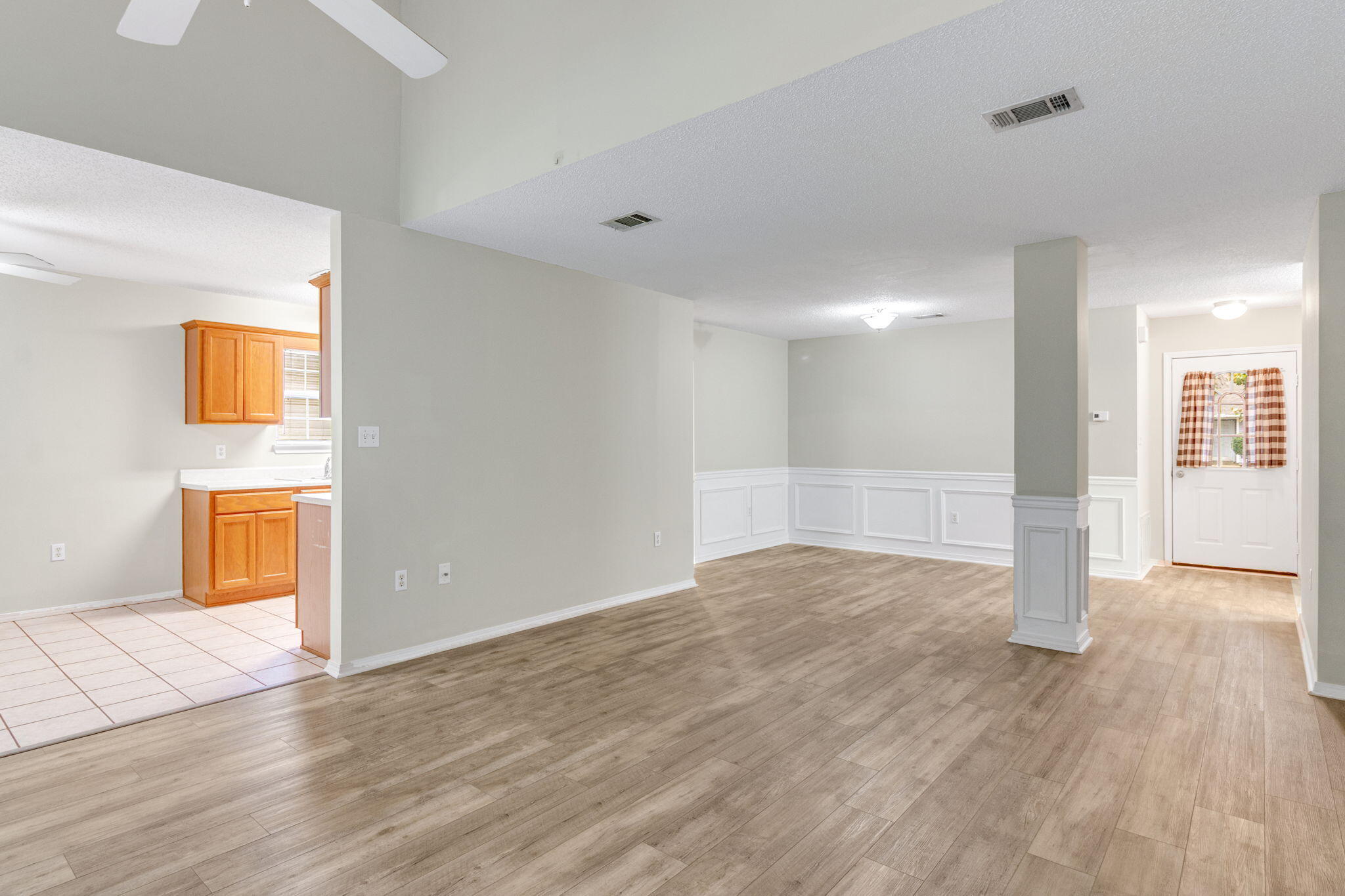 HUNTERS RUN S/D - Residential Lease