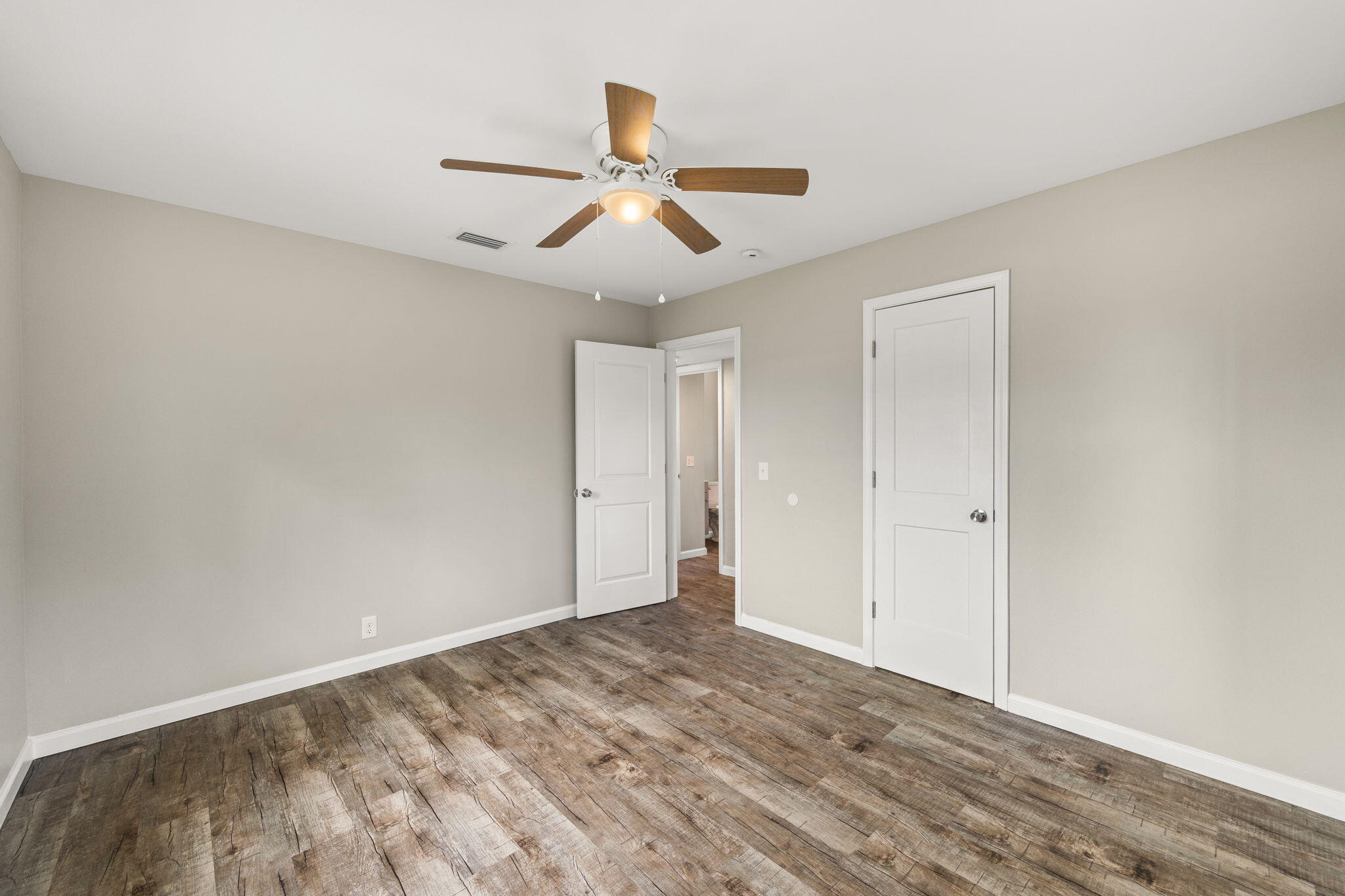NO RECORDED SUBDIVISION - Residential