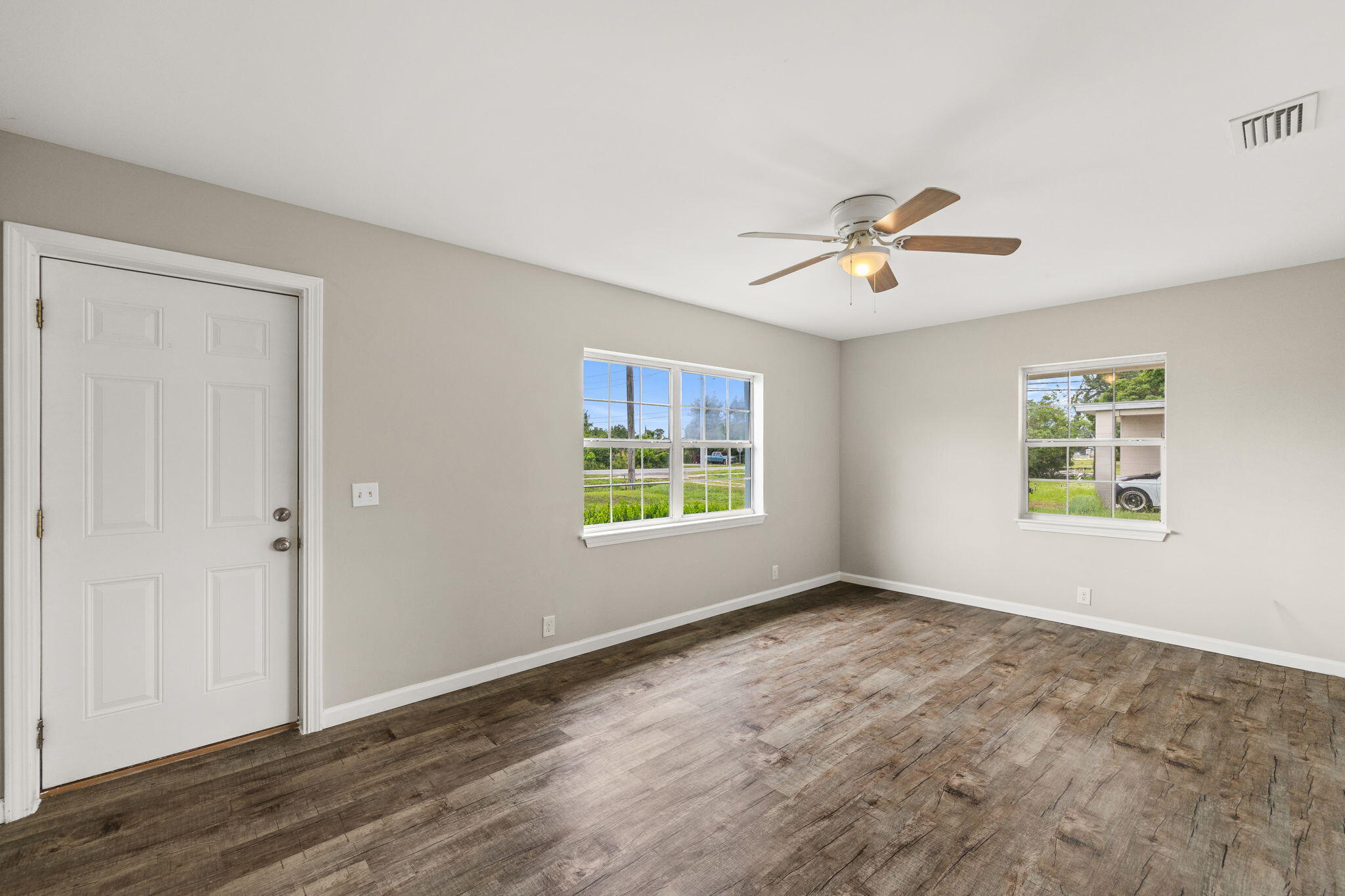NO RECORDED SUBDIVISION - Residential