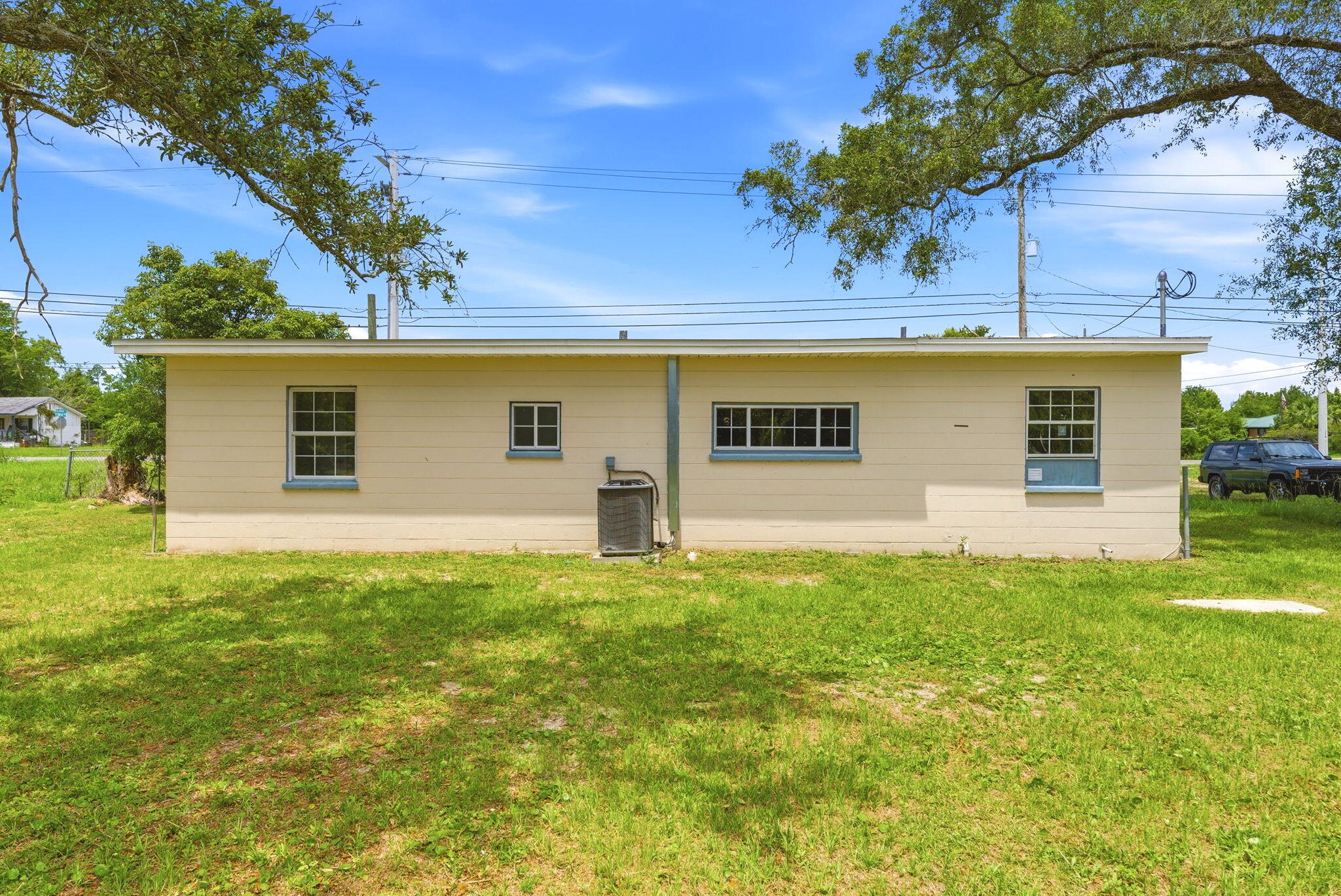 NO RECORDED SUBDIVISION - Residential