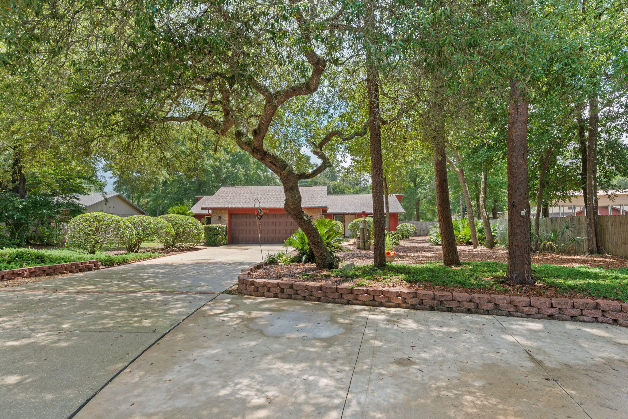 ROCKY BAYOU COUNTRY CLUB ESTATES 6 - Residential