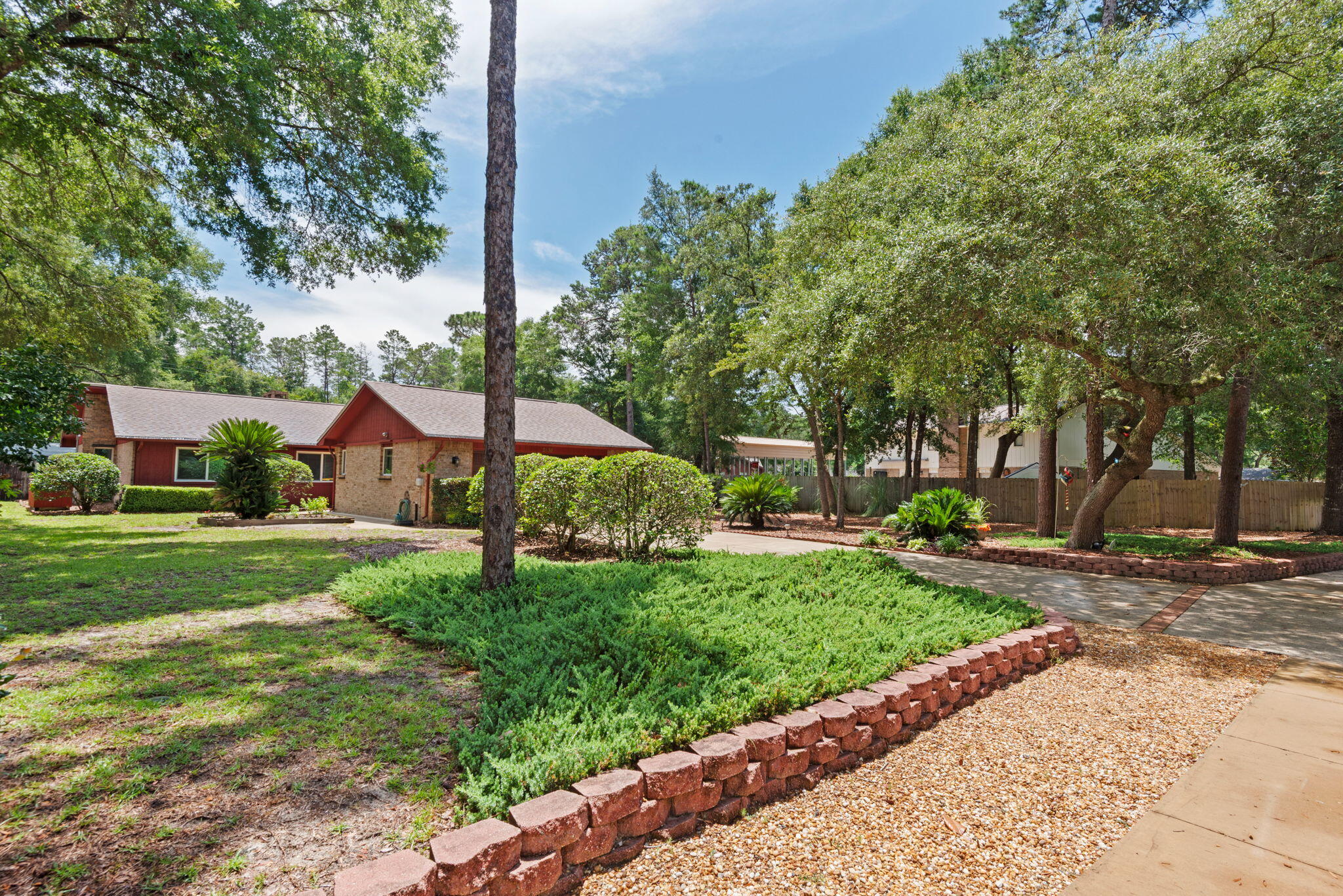 ROCKY BAYOU COUNTRY CLUB ESTATES 6 - Residential