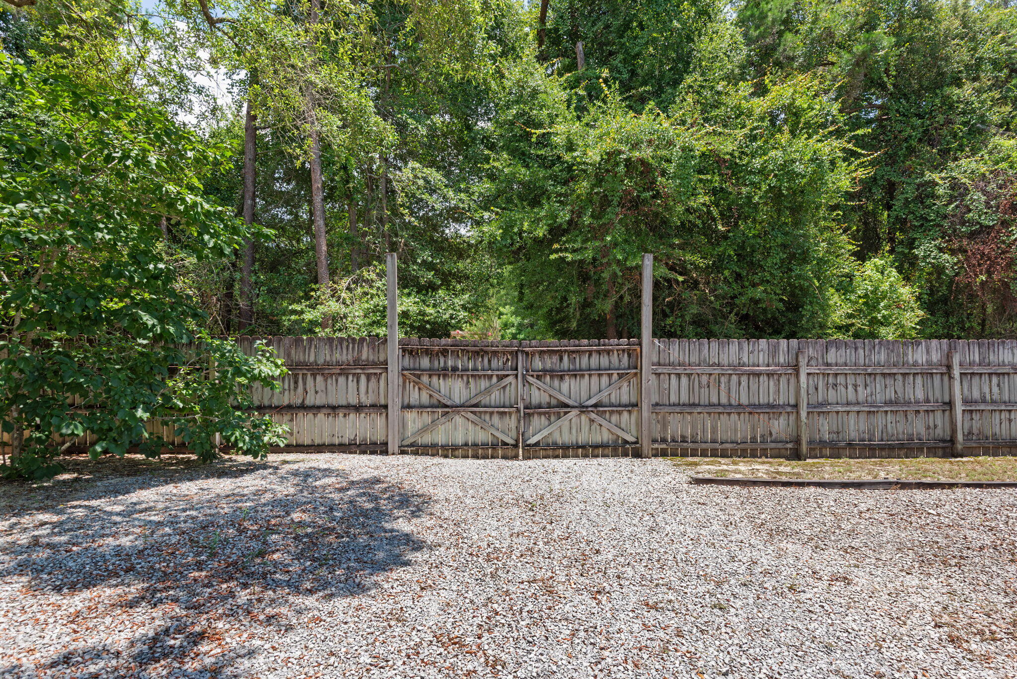 ROCKY BAYOU COUNTRY CLUB ESTATES 6 - Residential