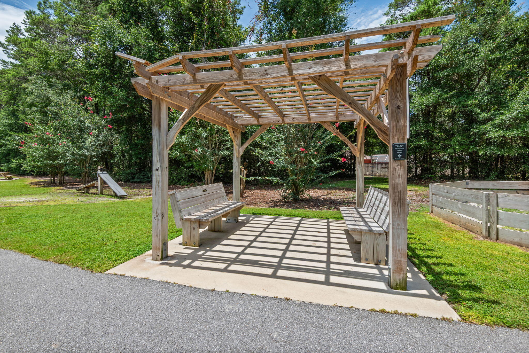 ROCKY BAYOU COUNTRY CLUB ESTATES 6 - Residential