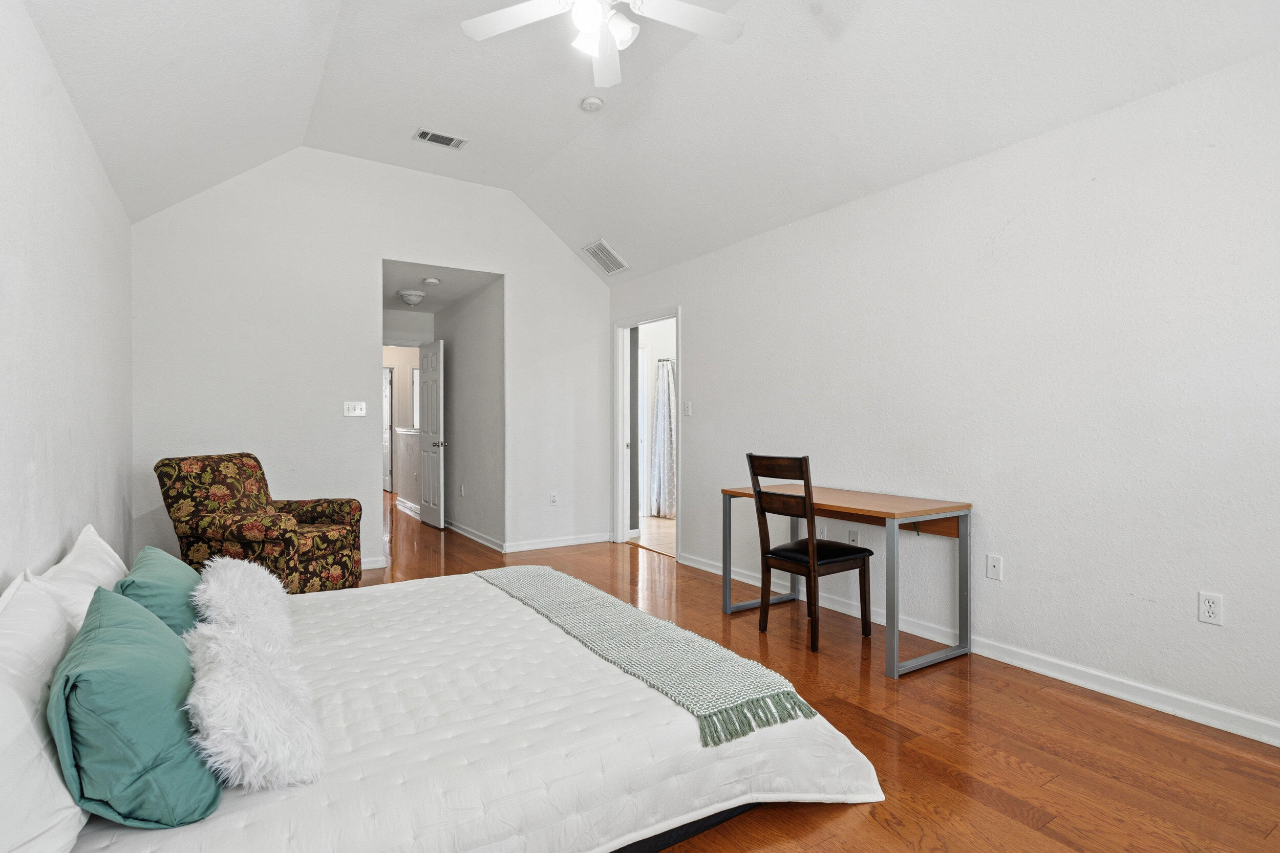 ENDICOTT VILLAGE - Residential