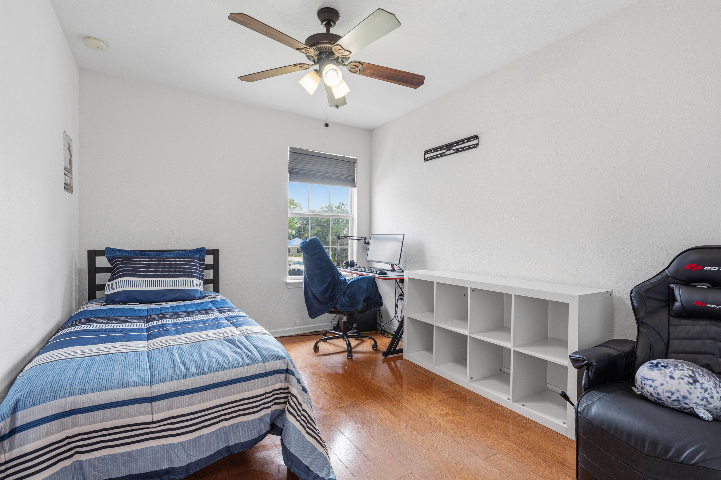 ENDICOTT VILLAGE - Residential