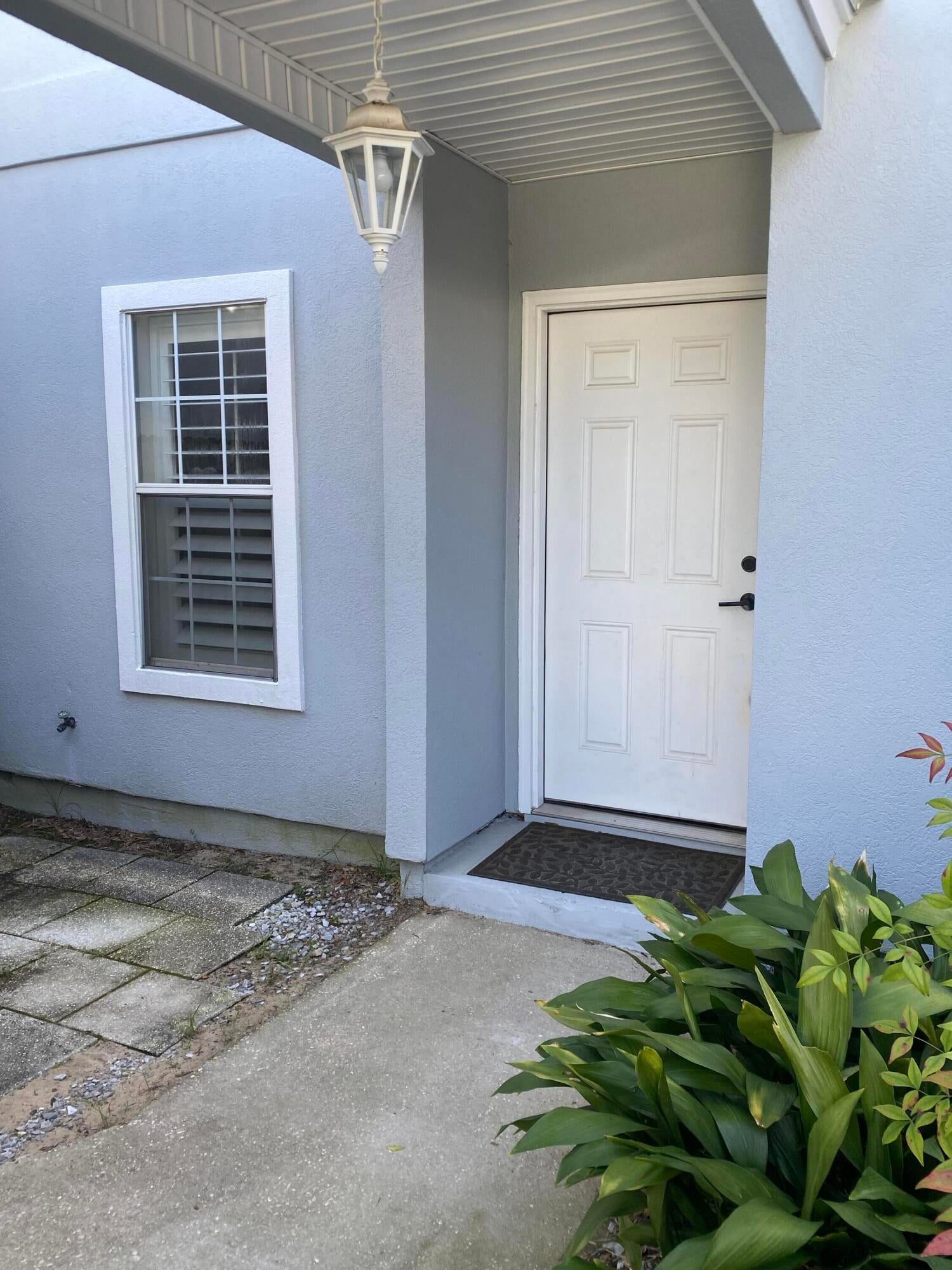 VILLA DANIELLE 1ST ADDN - Residential Lease